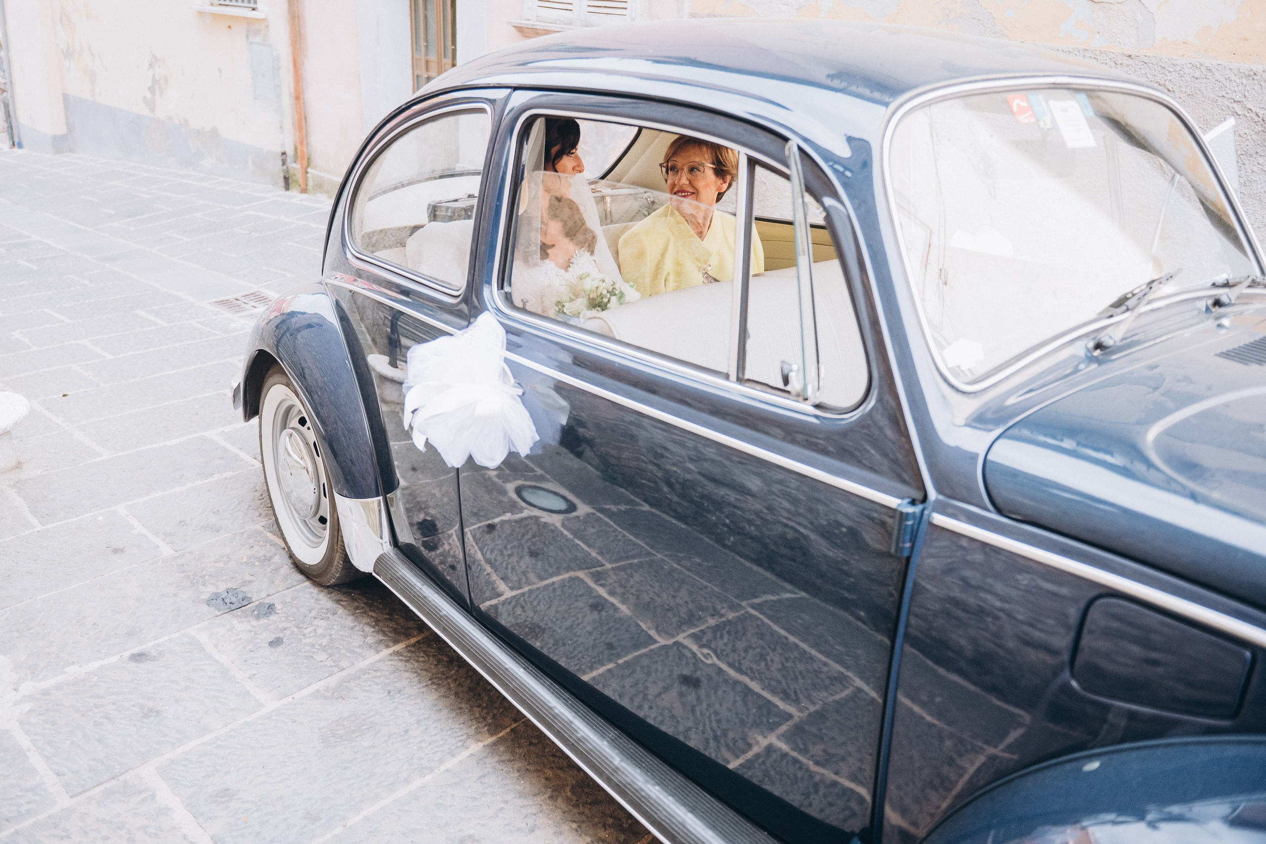 Antonella e Paolo. Ciao, benvenuta! Sono Anastasia la vostra fotografa per il matrimonio