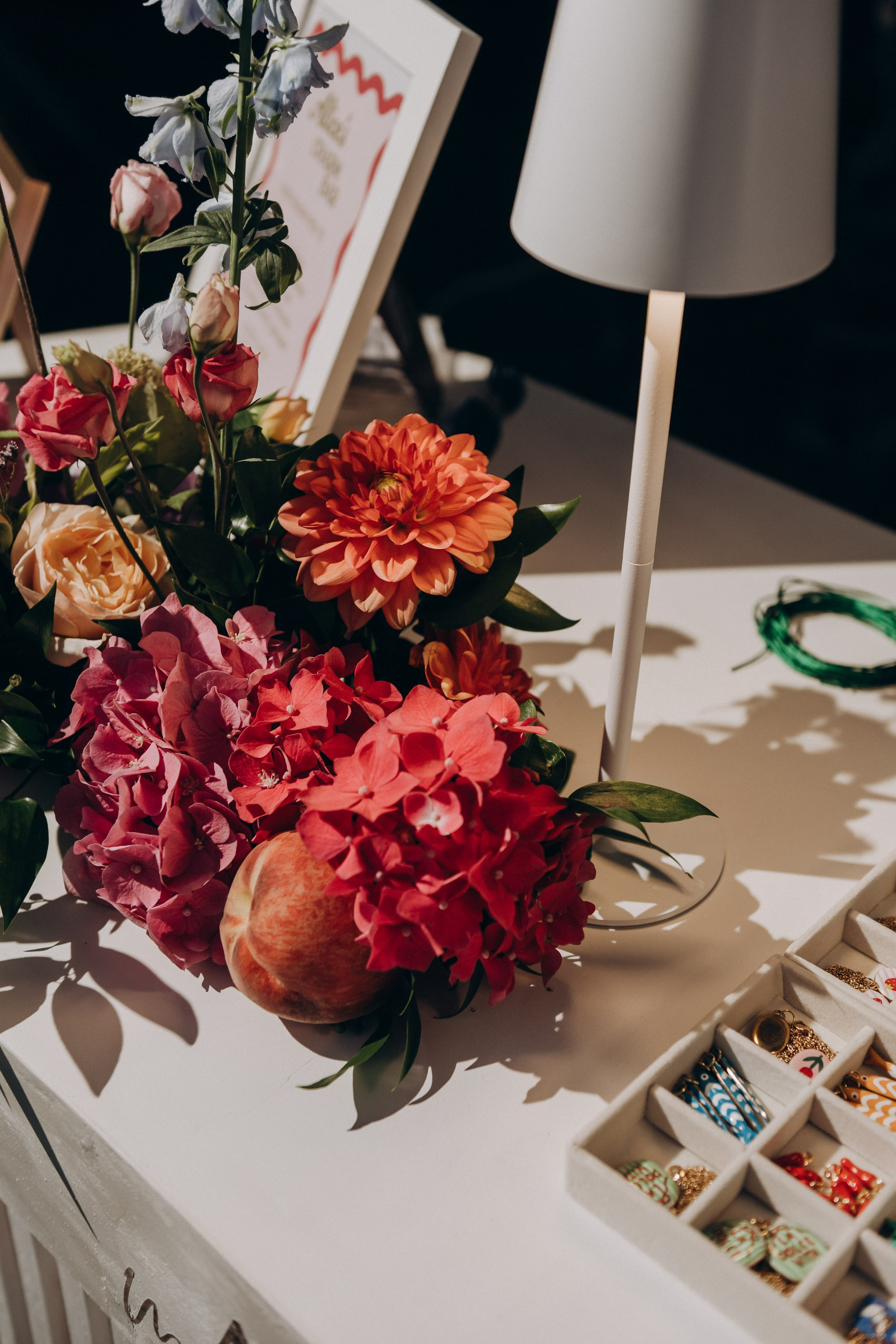 ALICE. Ciao, benvenuta! Sono Anastasia la vostra fotografa per il matrimonio