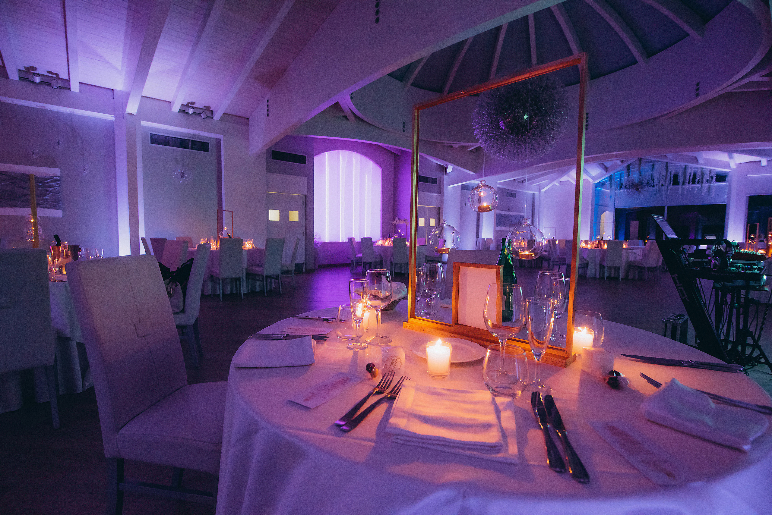 Ramona. Ciao, benvenuta! Sono Anastasia la vostra fotografa per il matrimonio