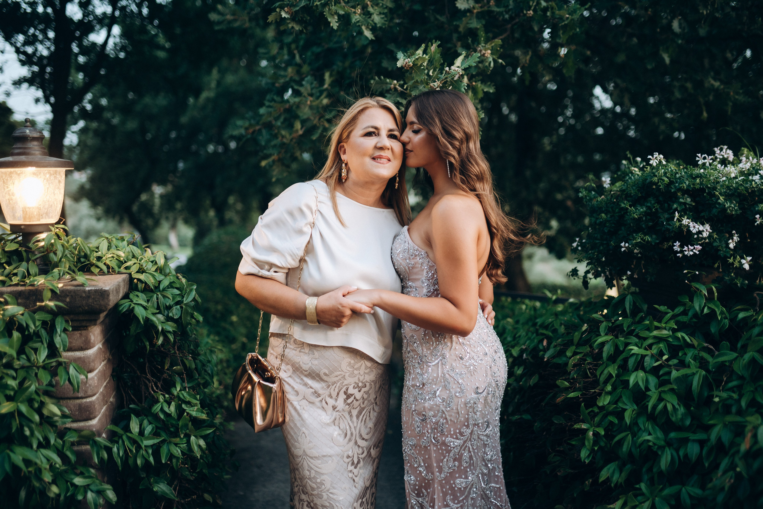 REBECCA. Ciao, benvenuta! Sono Anastasia la vostra fotografa per il matrimonio