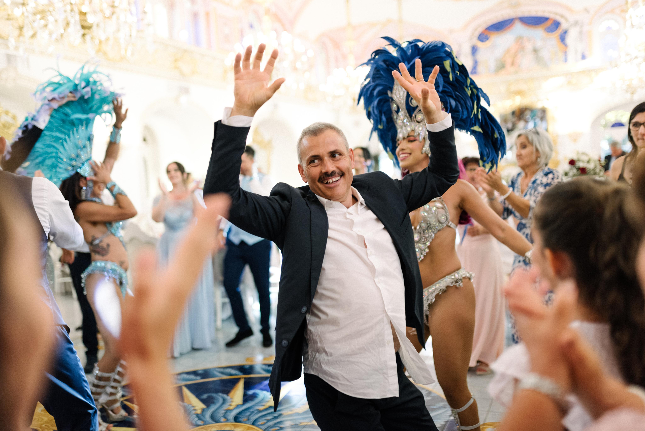 INCORONATA E GIOVANNI. Ciao, benvenuta! Sono Anastasia la vostra fotografa per il matrimonio