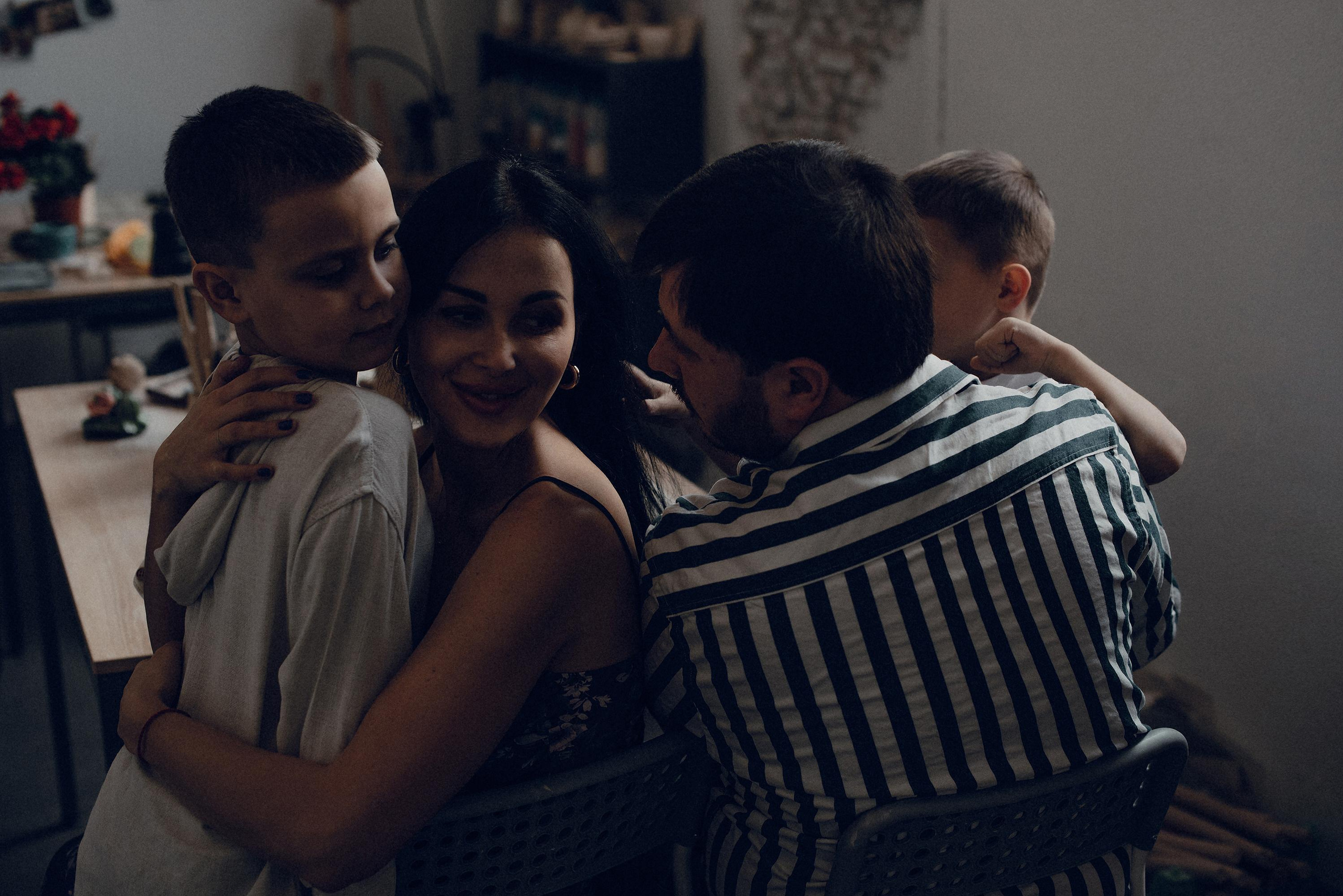 Foto di famiglia. Ciao, benvenuta! Sono Anastasia la vostra fotografa per il matrimonio