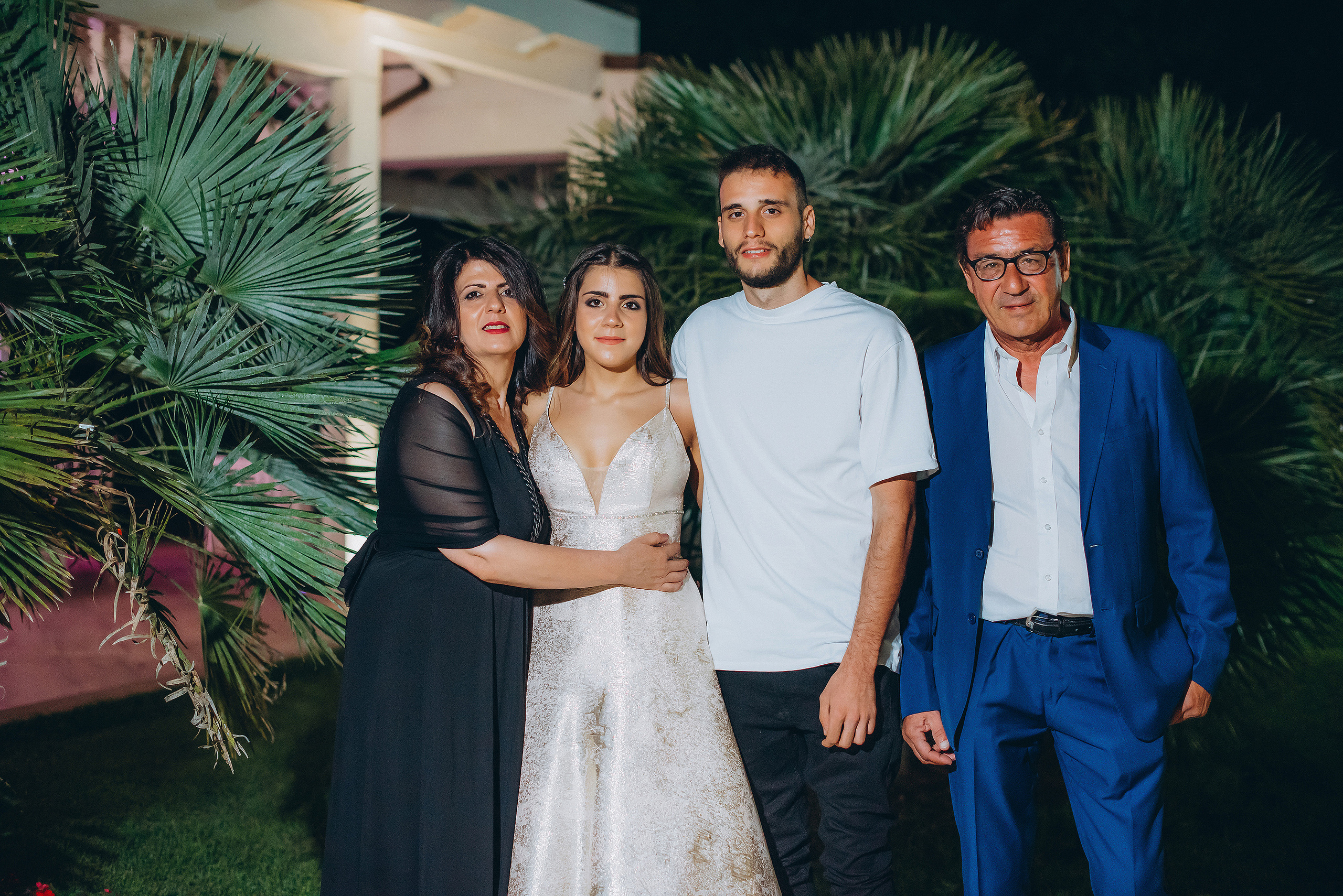 Ramona. Ciao, benvenuta! Sono Anastasia la vostra fotografa per il matrimonio