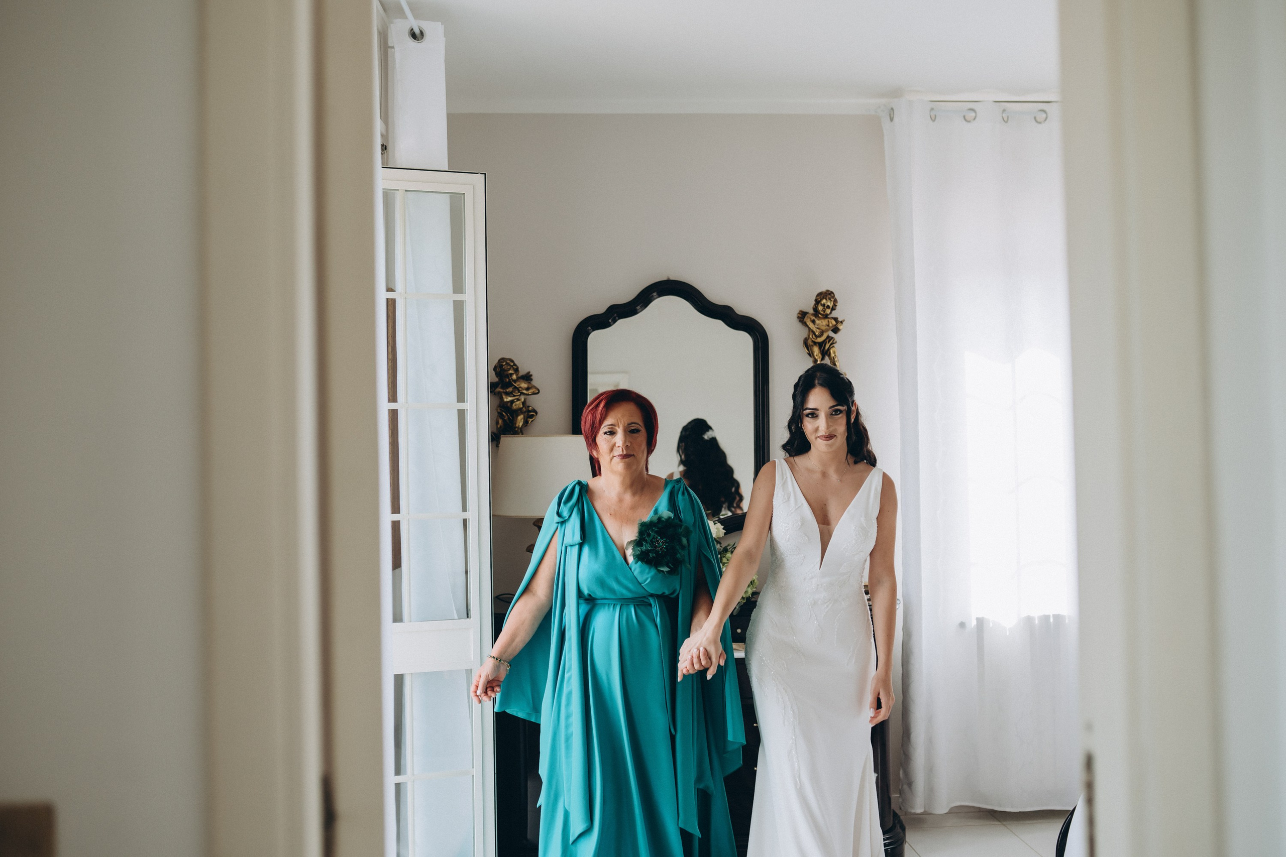 NICOLE & OTO. Ciao, benvenuta! Sono Anastasia la vostra fotografa per il matrimonio