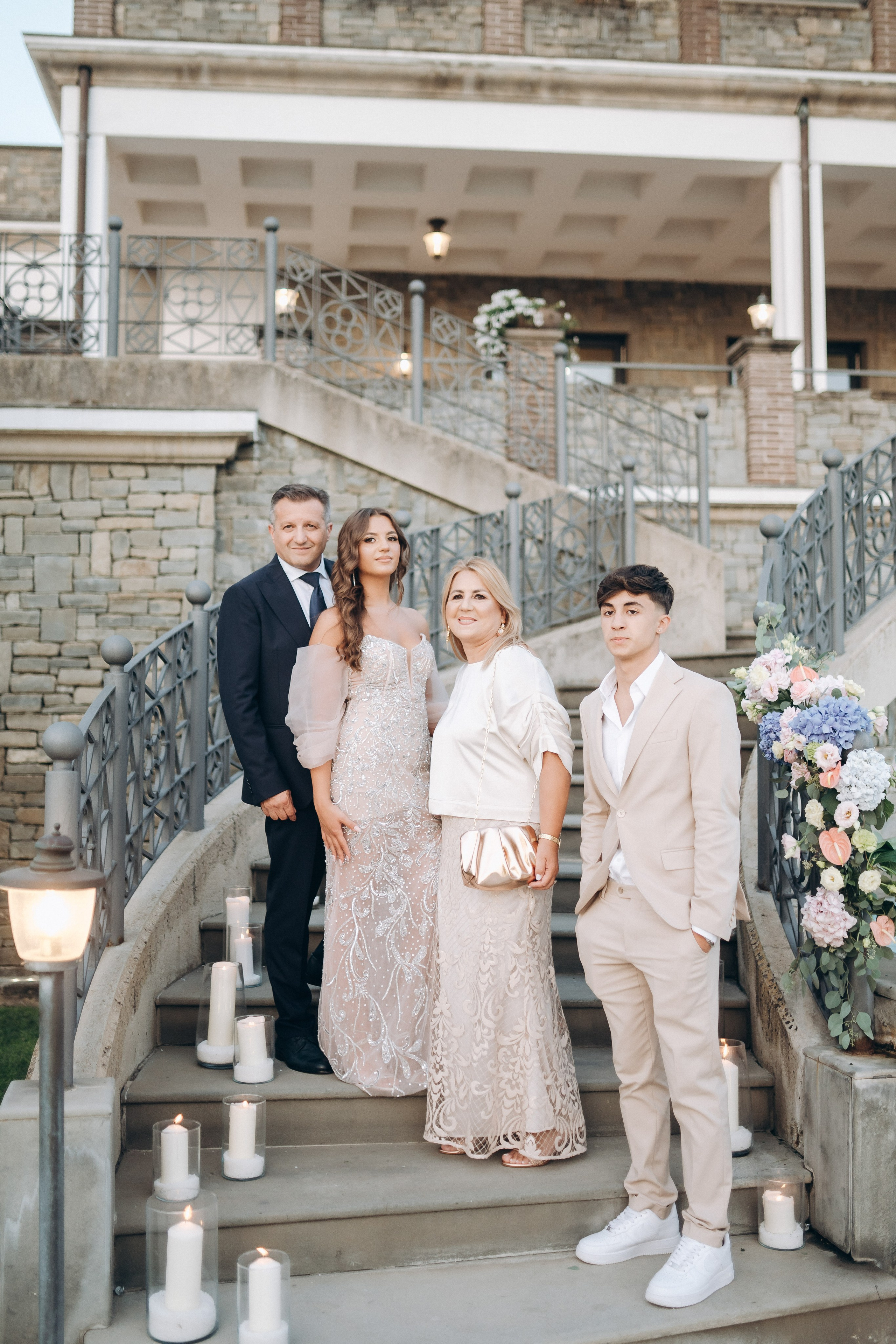 REBECCA. Ciao, benvenuta! Sono Anastasia la vostra fotografa per il matrimonio