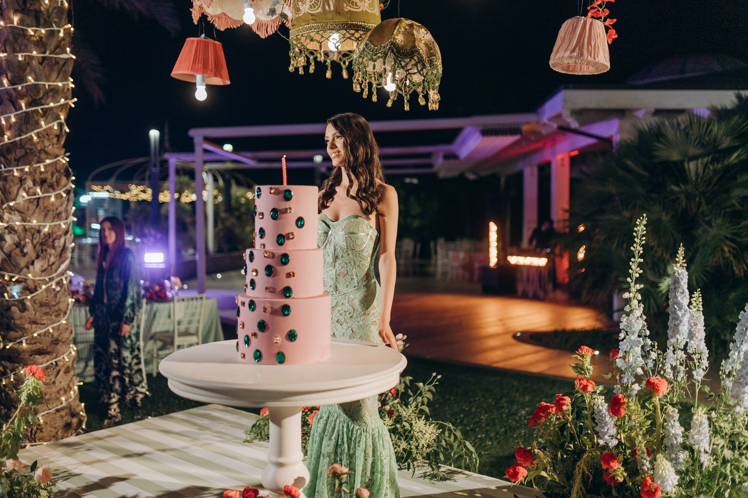 ALICE. Ciao, benvenuta! Sono Anastasia la vostra fotografa per il matrimonio