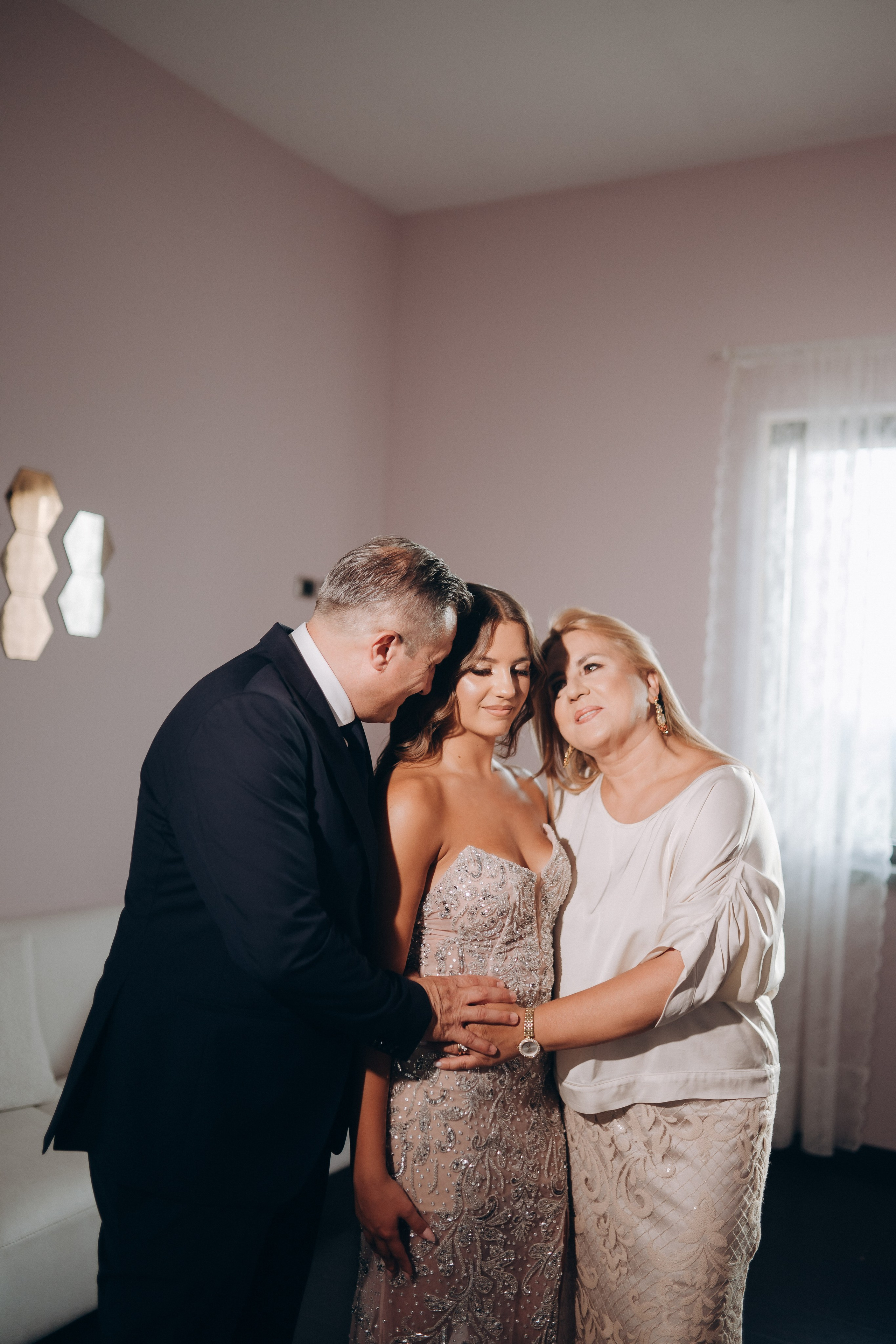 REBECCA. Ciao, benvenuta! Sono Anastasia la vostra fotografa per il matrimonio
