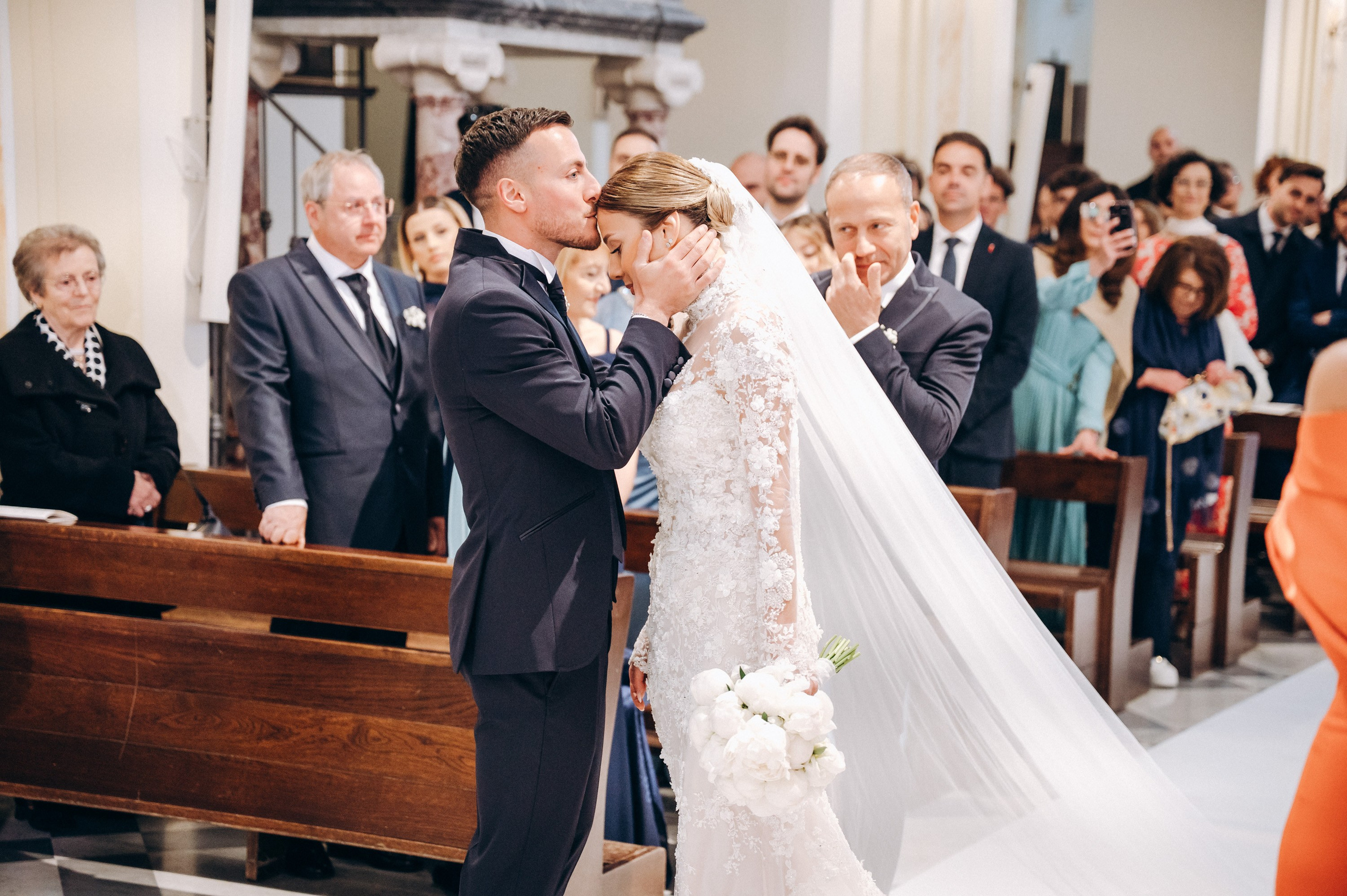 FRANCESCO & ERIKA. Ciao, benvenuta! Sono Anastasia la vostra fotografa per il matrimonio
