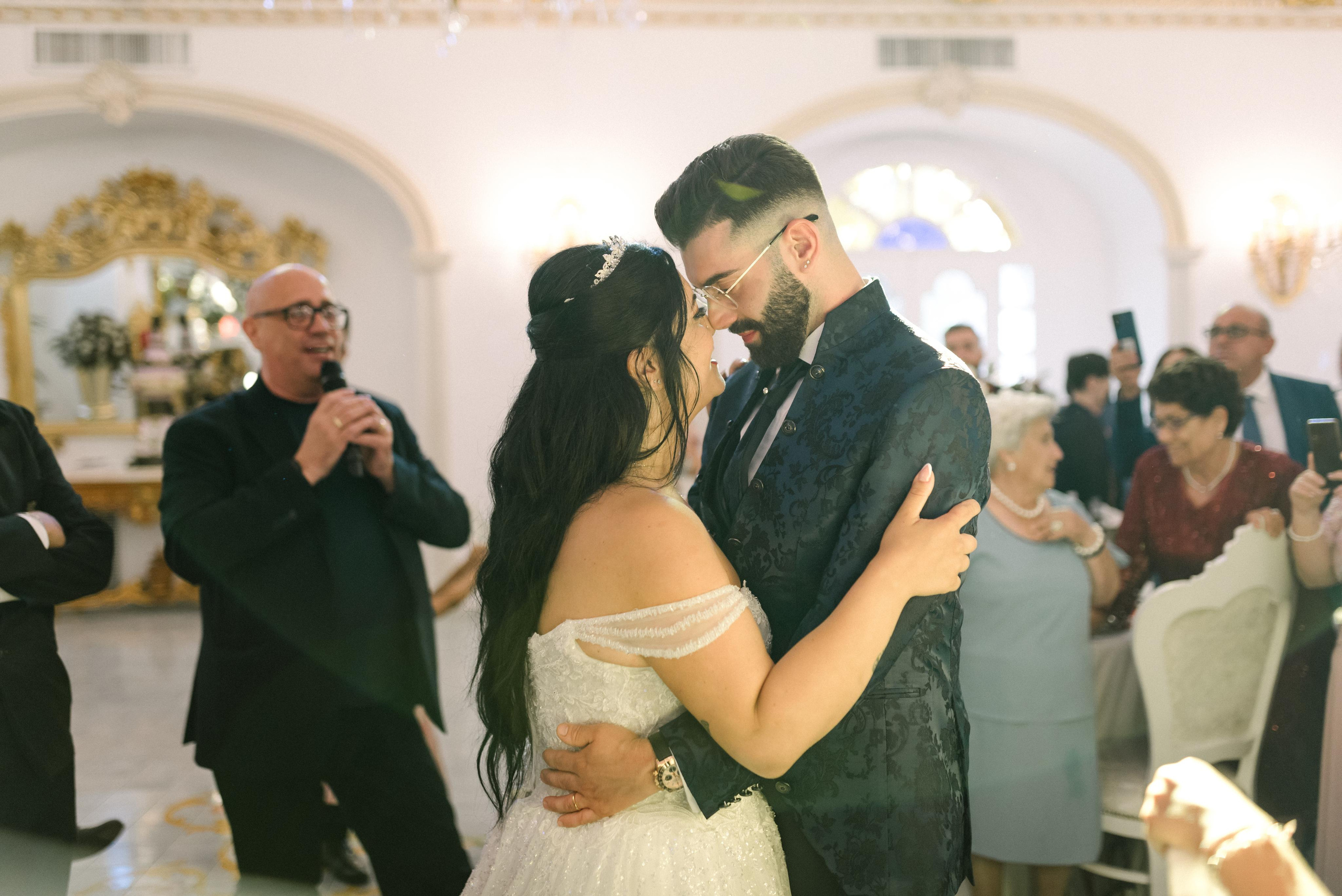 INCORONATA E GIOVANNI. Ciao, benvenuta! Sono Anastasia la vostra fotografa per il matrimonio