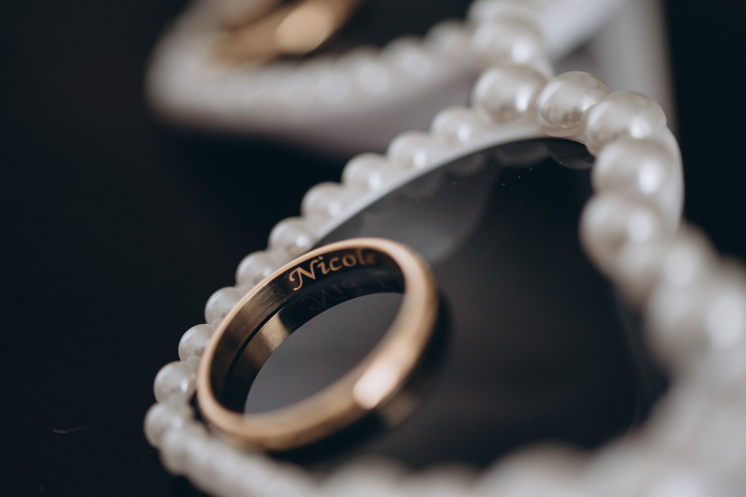 NICOLE & OTO. Ciao, benvenuta! Sono Anastasia la vostra fotografa per il matrimonio