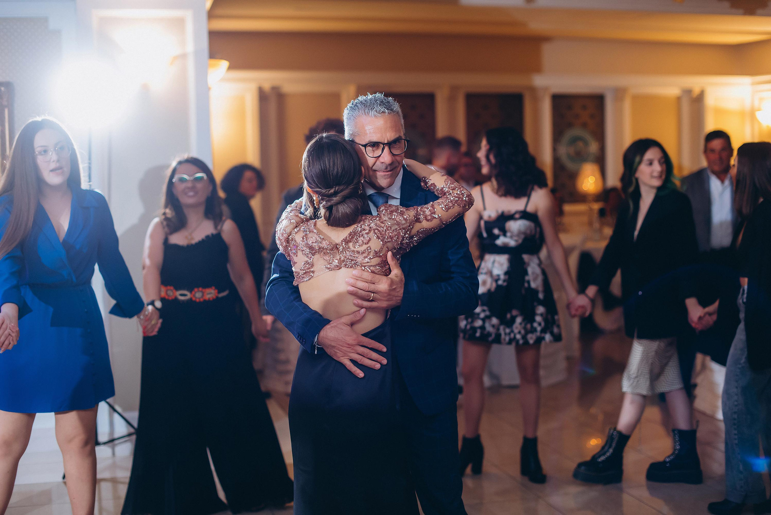 18 anni di Francesca. Ciao, benvenuta! Sono Anastasia la vostra fotografa per il matrimonio