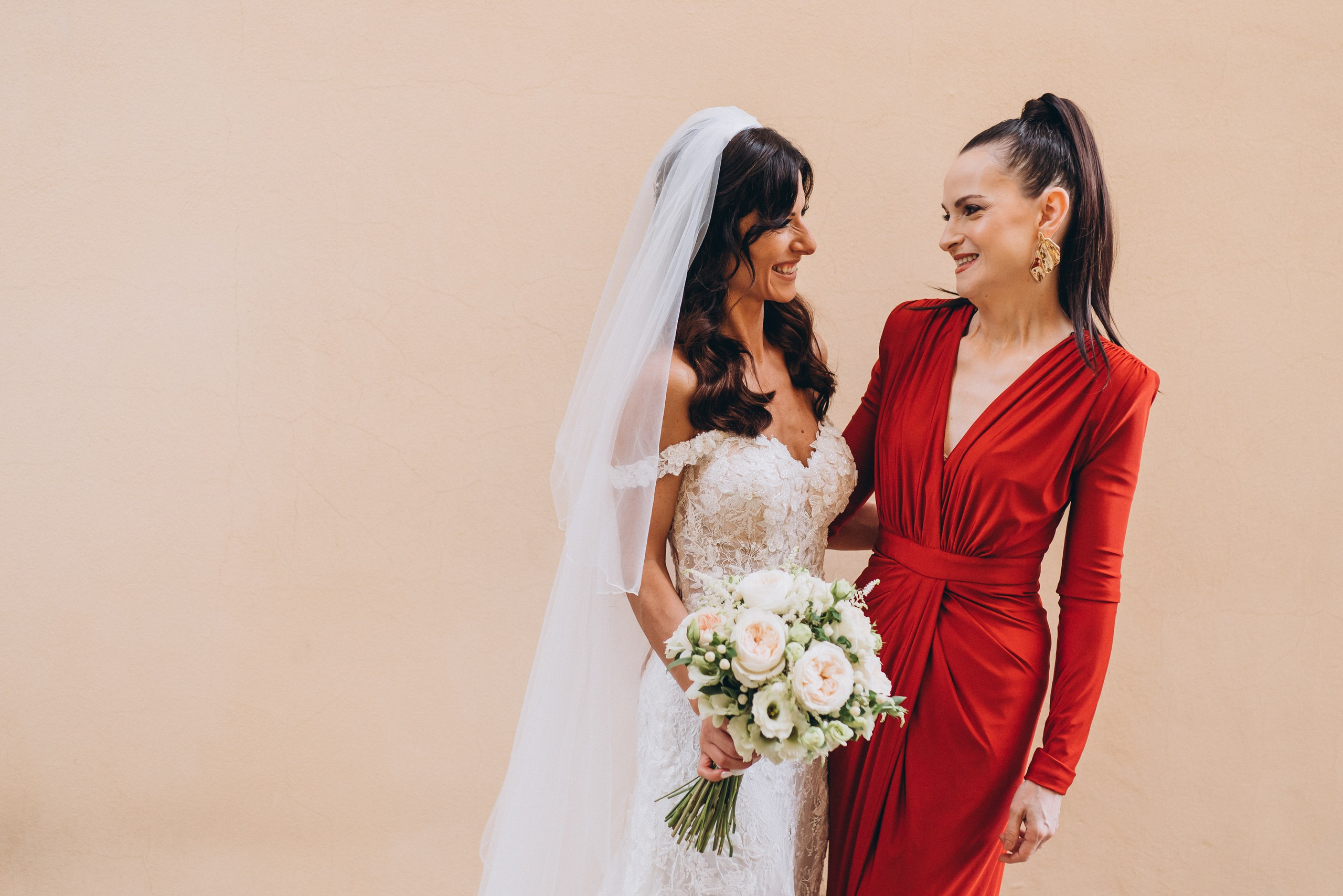 Antonella e Paolo. Ciao, benvenuta! Sono Anastasia la vostra fotografa per il matrimonio