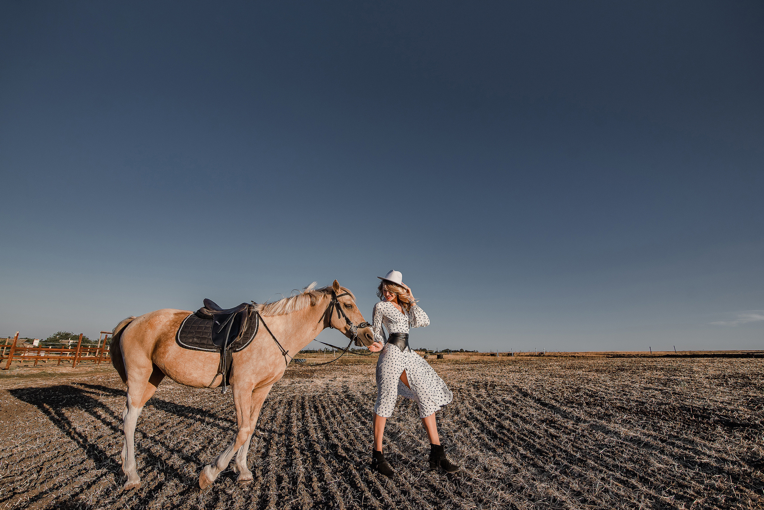 Tatiana. Ciao, benvenuta! Sono Anastasia la vostra fotografa per il matrimonio