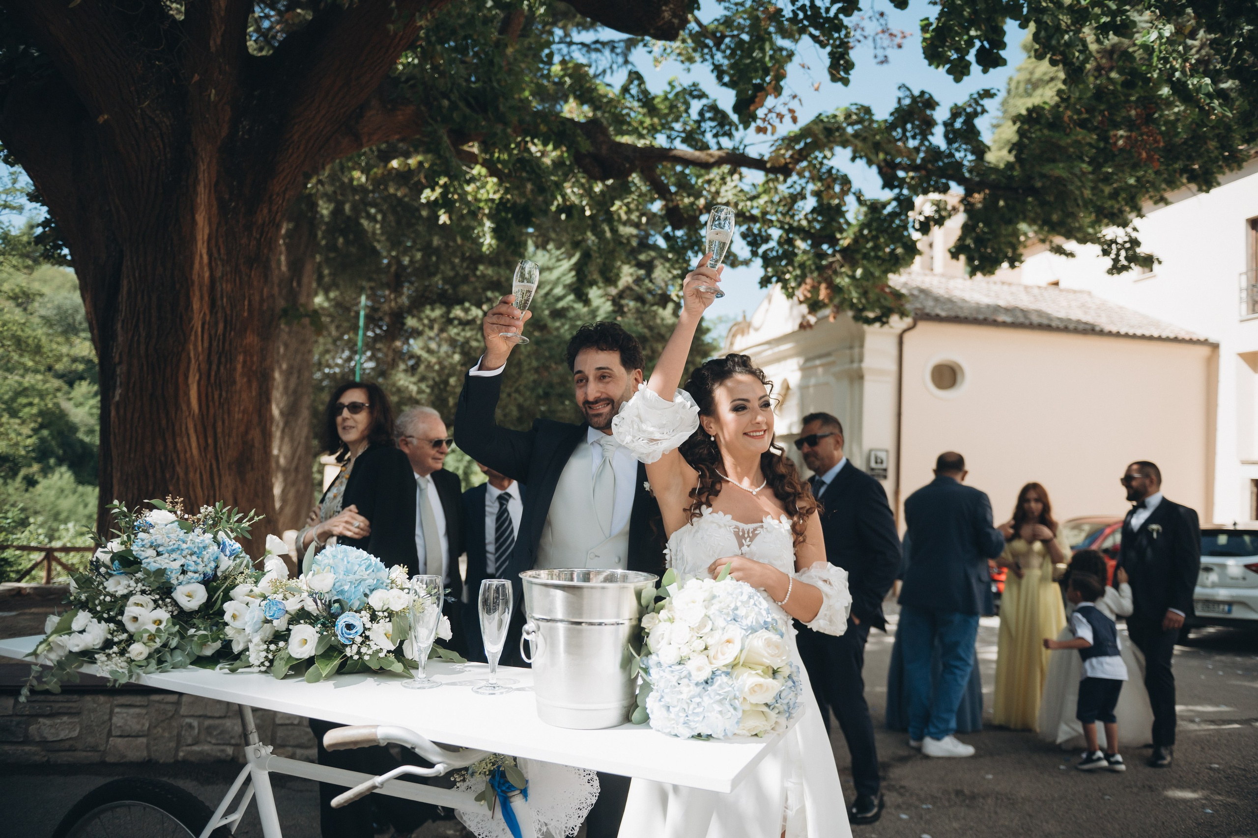 Marilù e Vittorio. Ciao, benvenuta! Sono Anastasia la vostra fotografa per il matrimonio