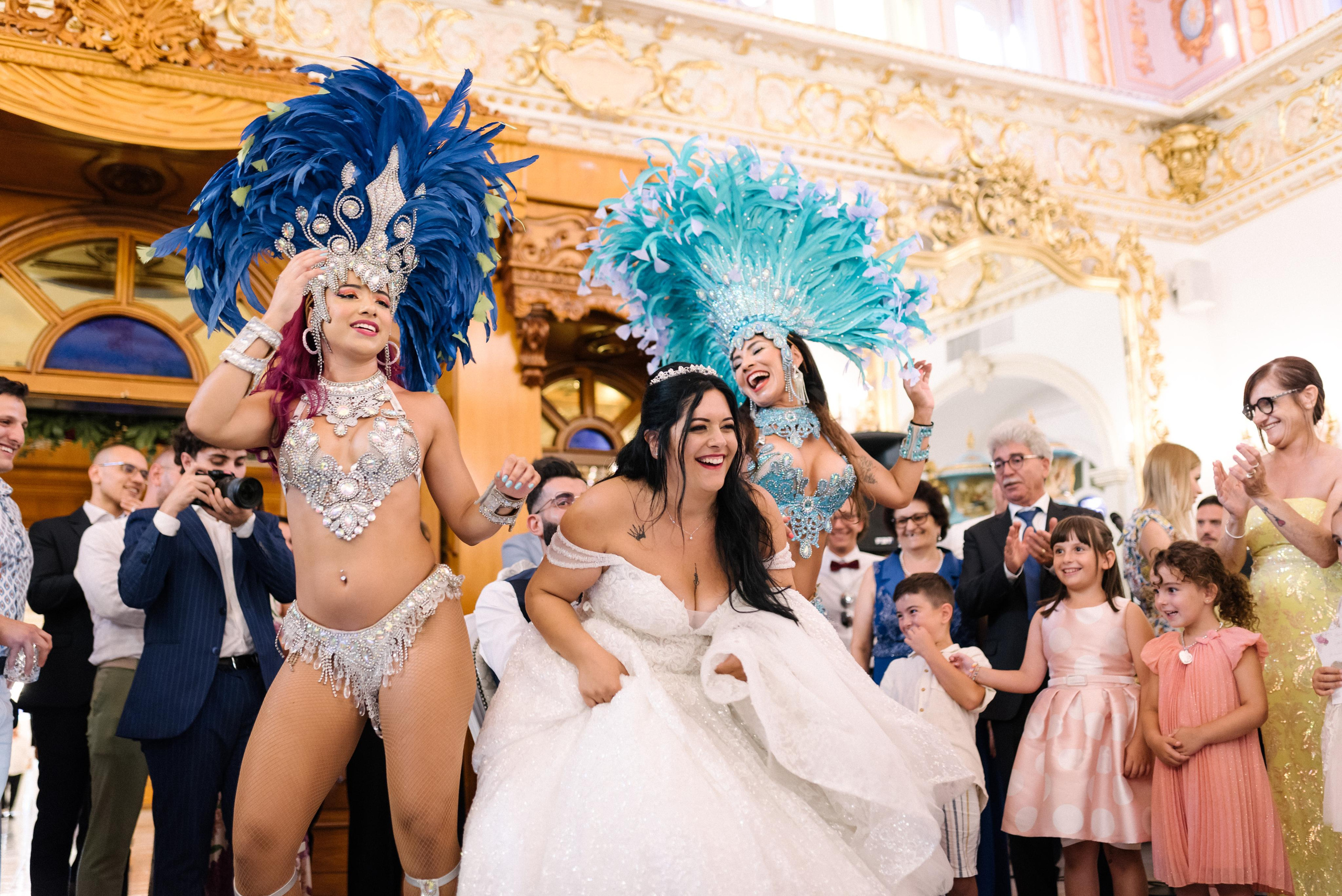 INCORONATA E GIOVANNI. Ciao, benvenuta! Sono Anastasia la vostra fotografa per il matrimonio