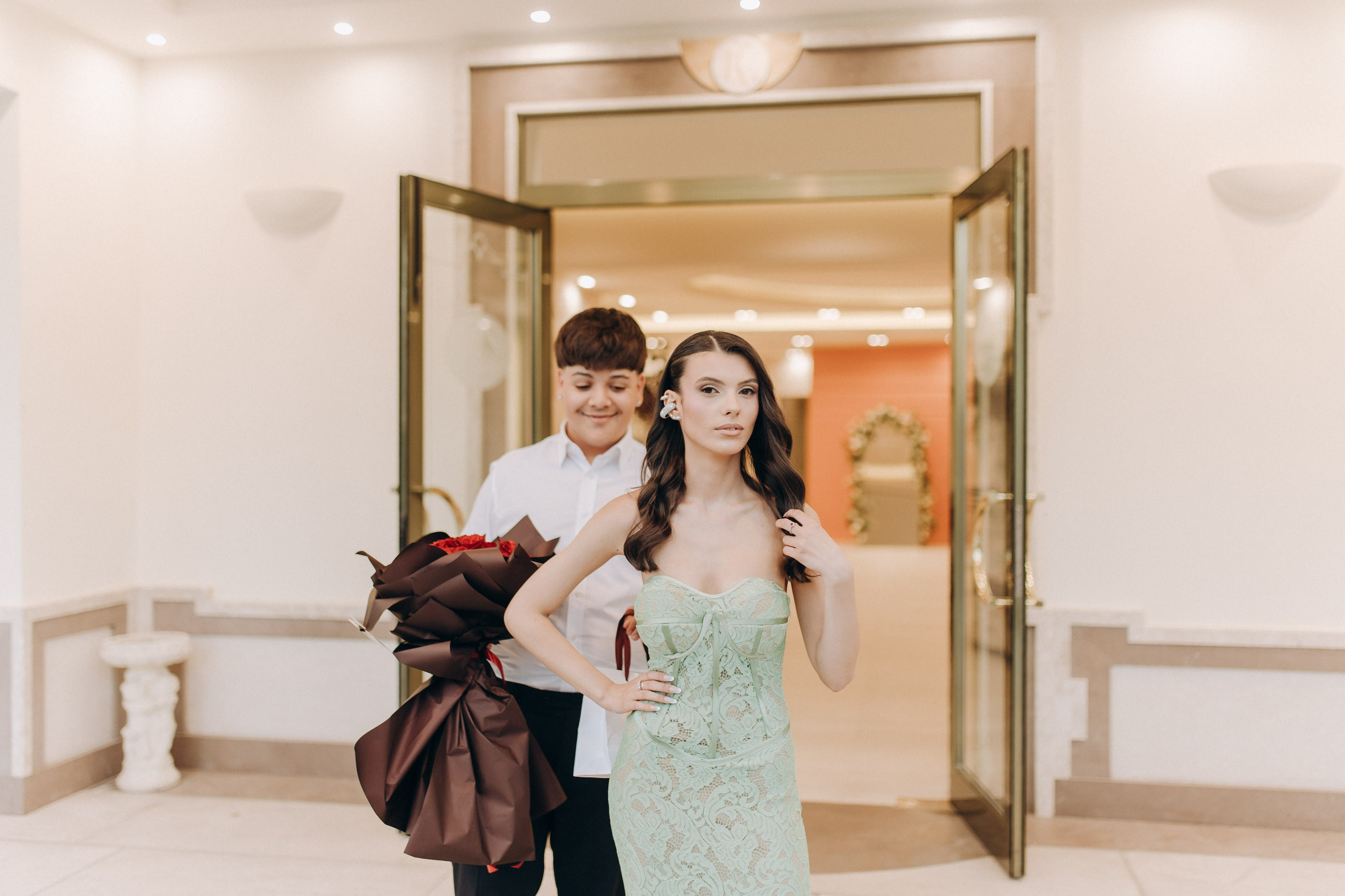 ALICE. Ciao, benvenuta! Sono Anastasia la vostra fotografa per il matrimonio