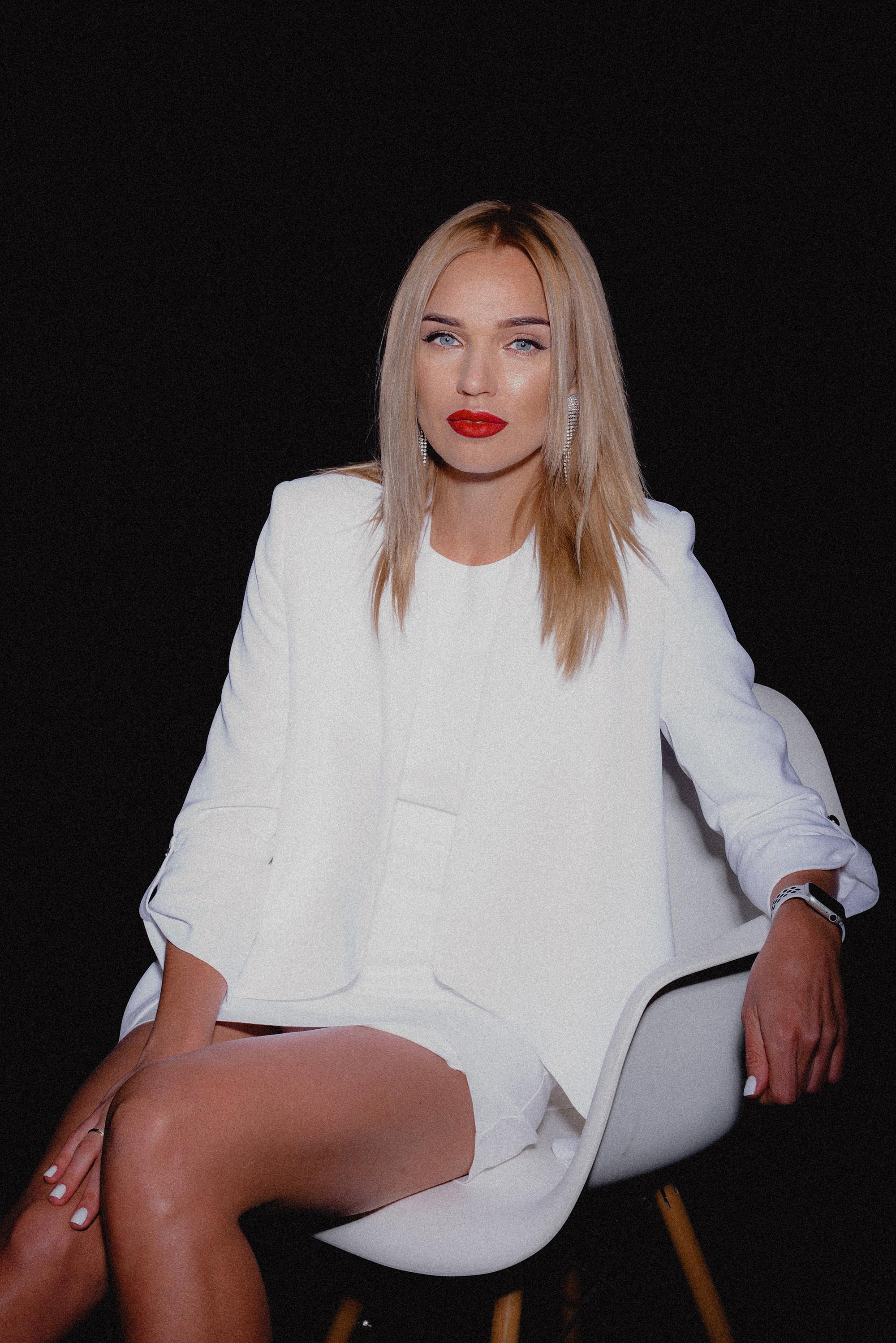 Anna. Ciao, benvenuta! Sono Anastasia la vostra fotografa per il matrimonio