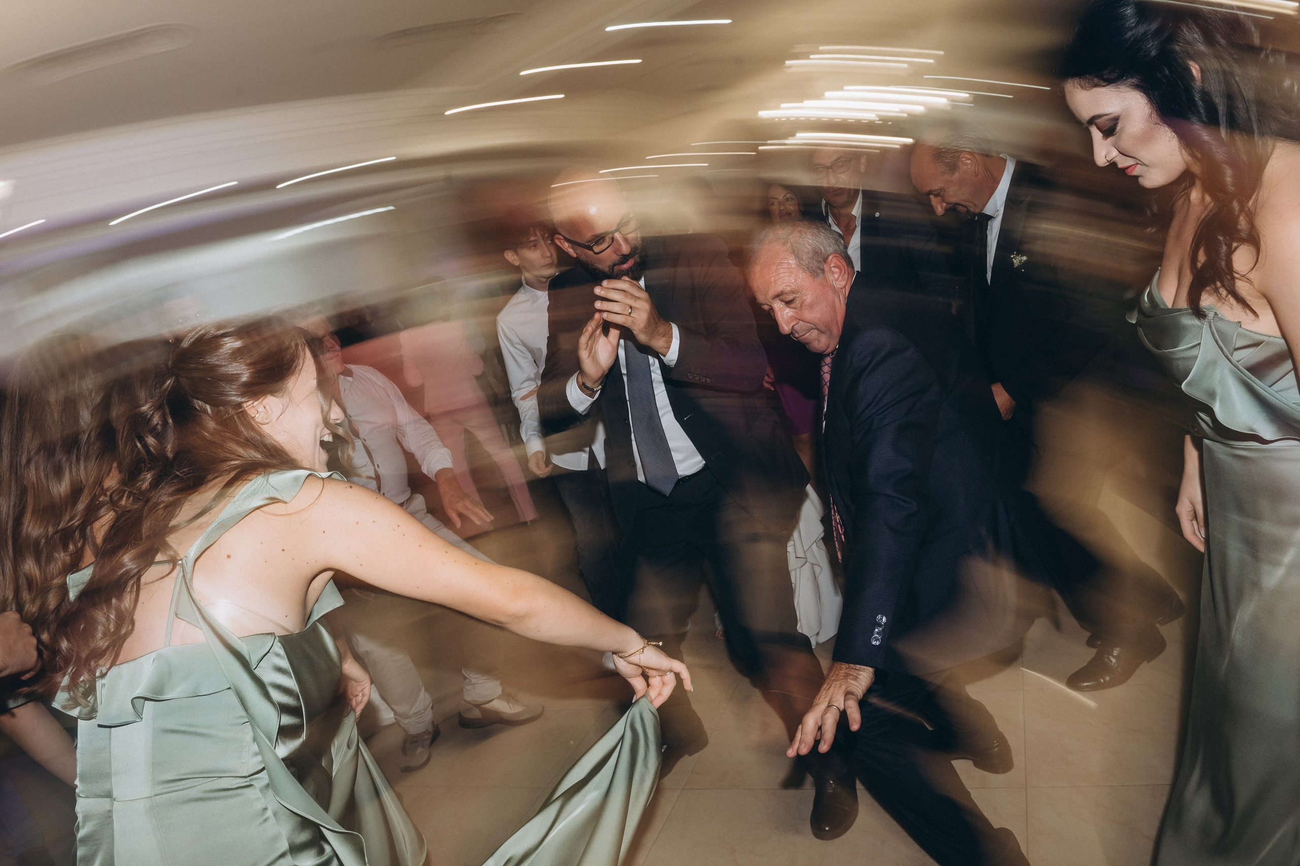 NICOLE & OTO. Ciao, benvenuta! Sono Anastasia la vostra fotografa per il matrimonio