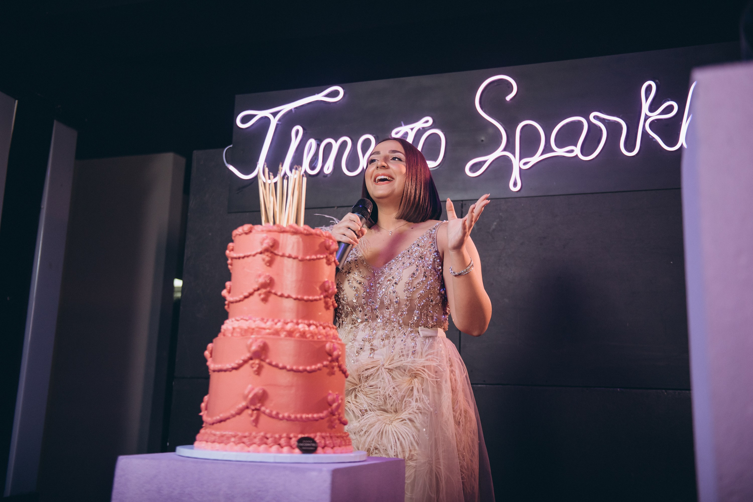 COMPLEANNO DI LAURA. Ciao, benvenuta! Sono Anastasia la vostra fotografa per il matrimonio