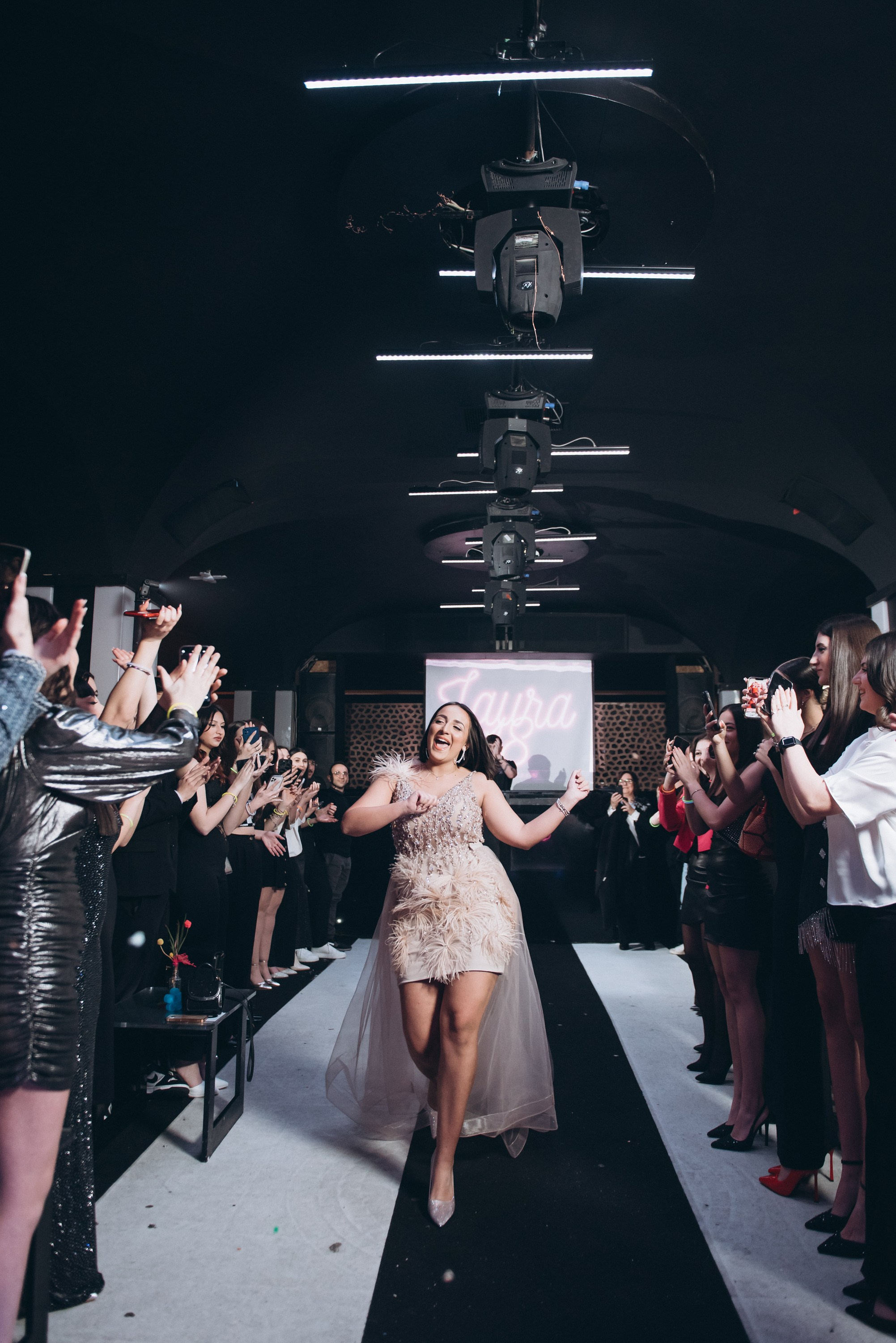 COMPLEANNO DI LAURA. Ciao, benvenuta! Sono Anastasia la vostra fotografa per il matrimonio