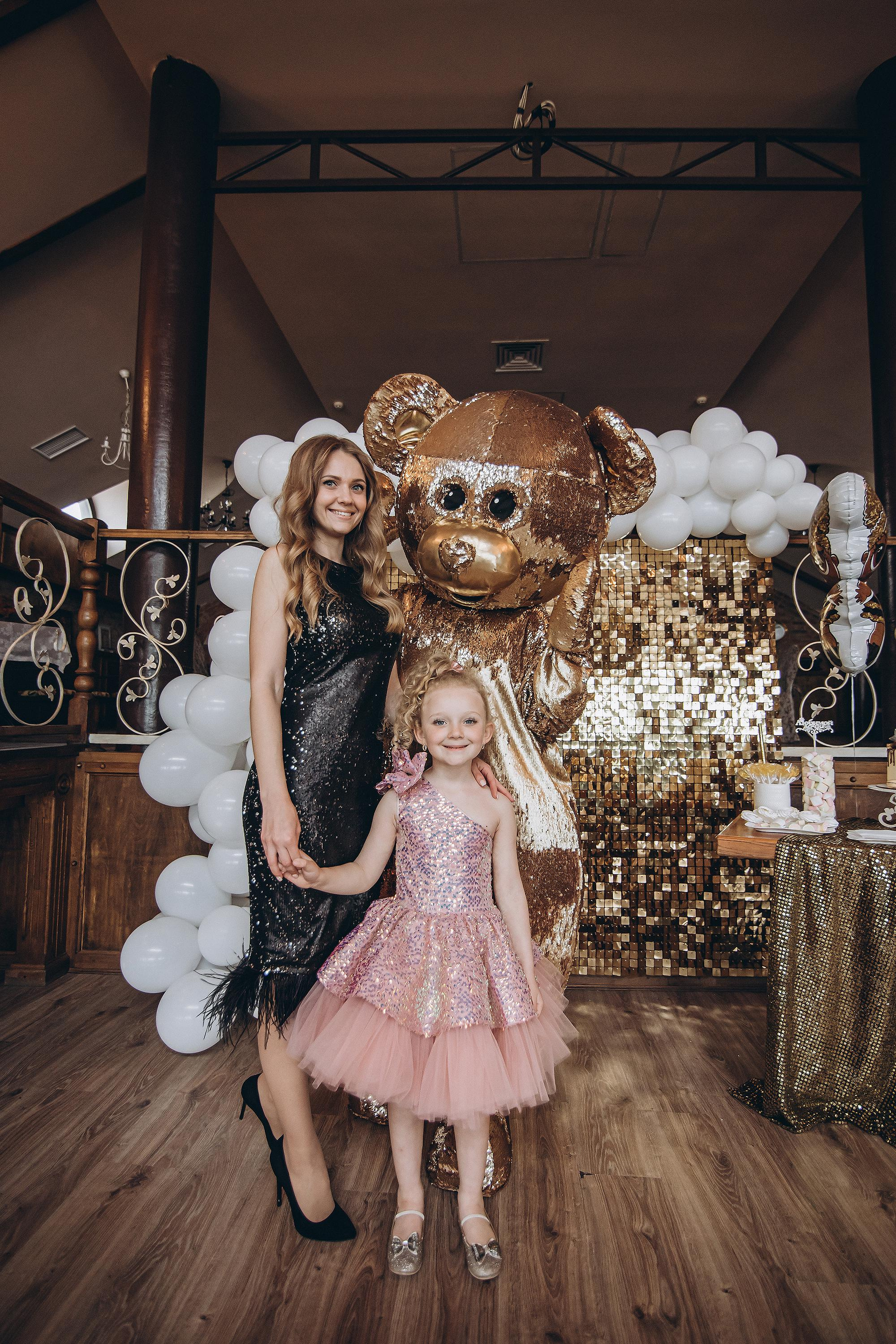 Kate. Ciao, benvenuta! Sono Anastasia la vostra fotografa per il matrimonio