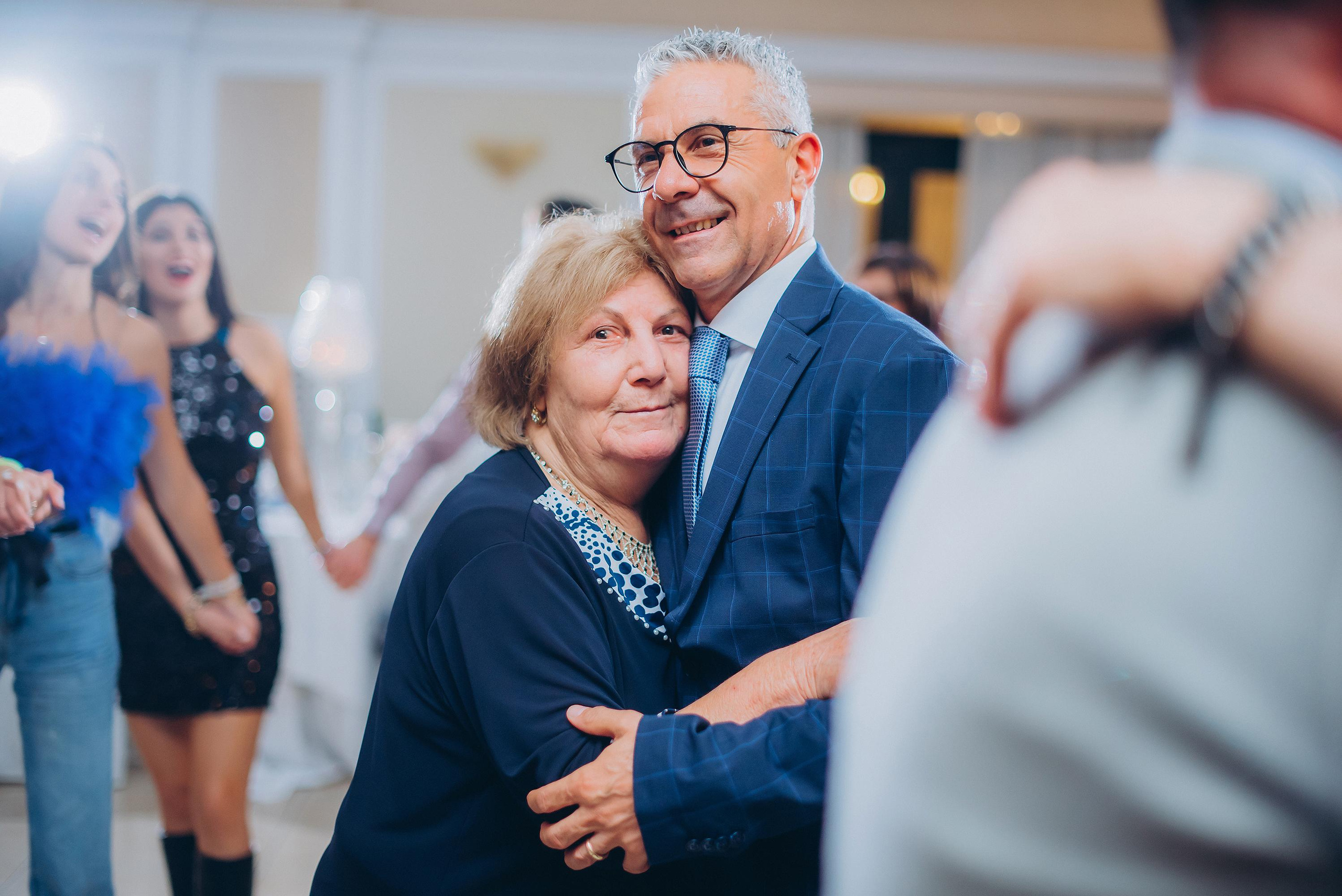 18 anni di Francesca. Ciao, benvenuta! Sono Anastasia la vostra fotografa per il matrimonio