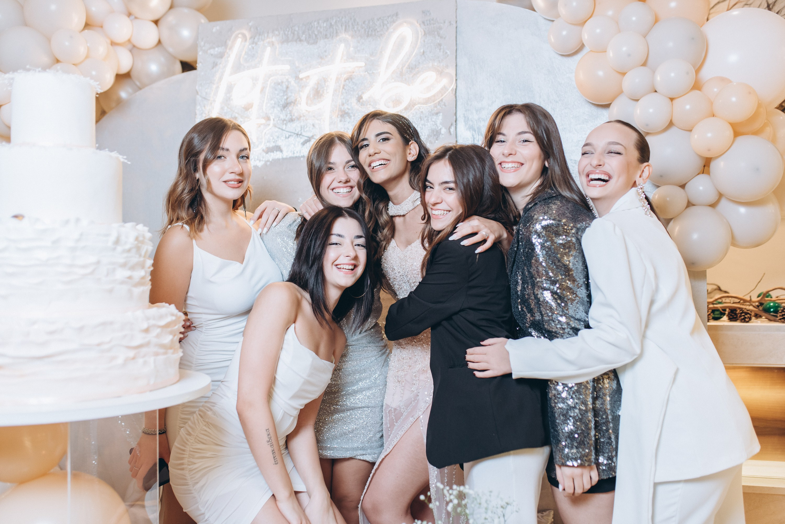 COMPLEANNO DI ROBERTA. Ciao, benvenuta! Sono Anastasia la vostra fotografa per il matrimonio