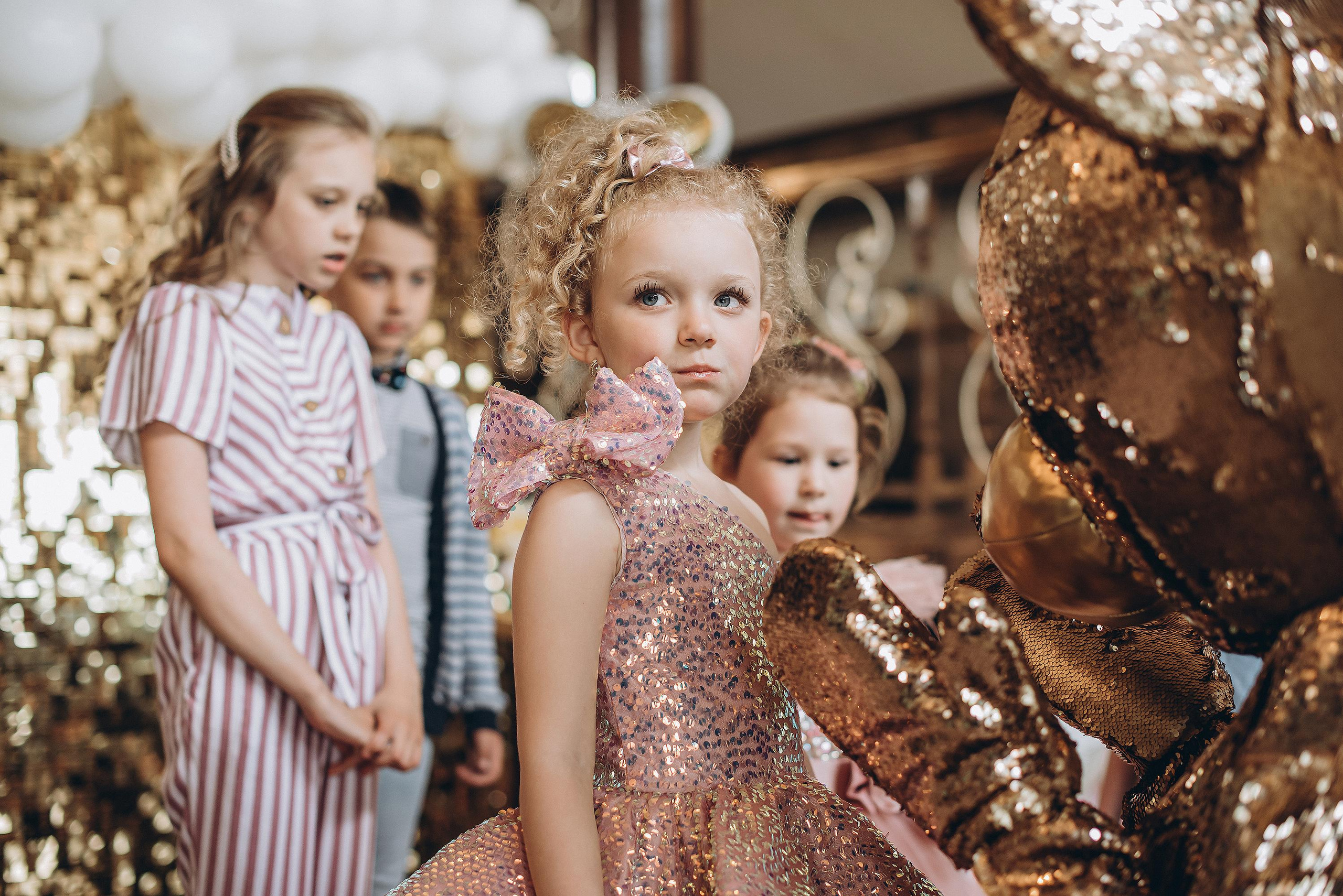 Kate. Ciao, benvenuta! Sono Anastasia la vostra fotografa per il matrimonio