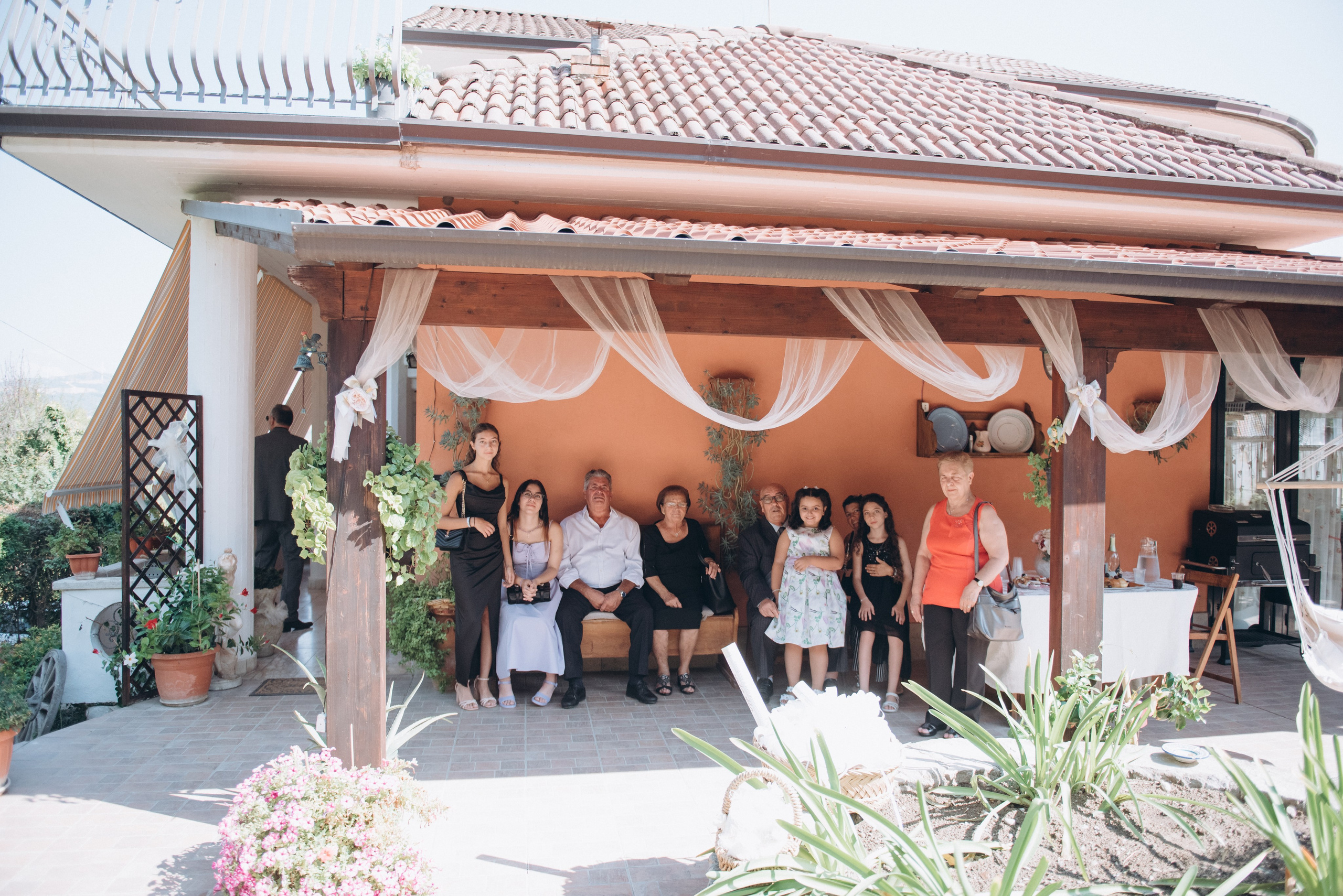 TONI & SABRINA. Ciao, benvenuta! Sono Anastasia la vostra fotografa per il matrimonio