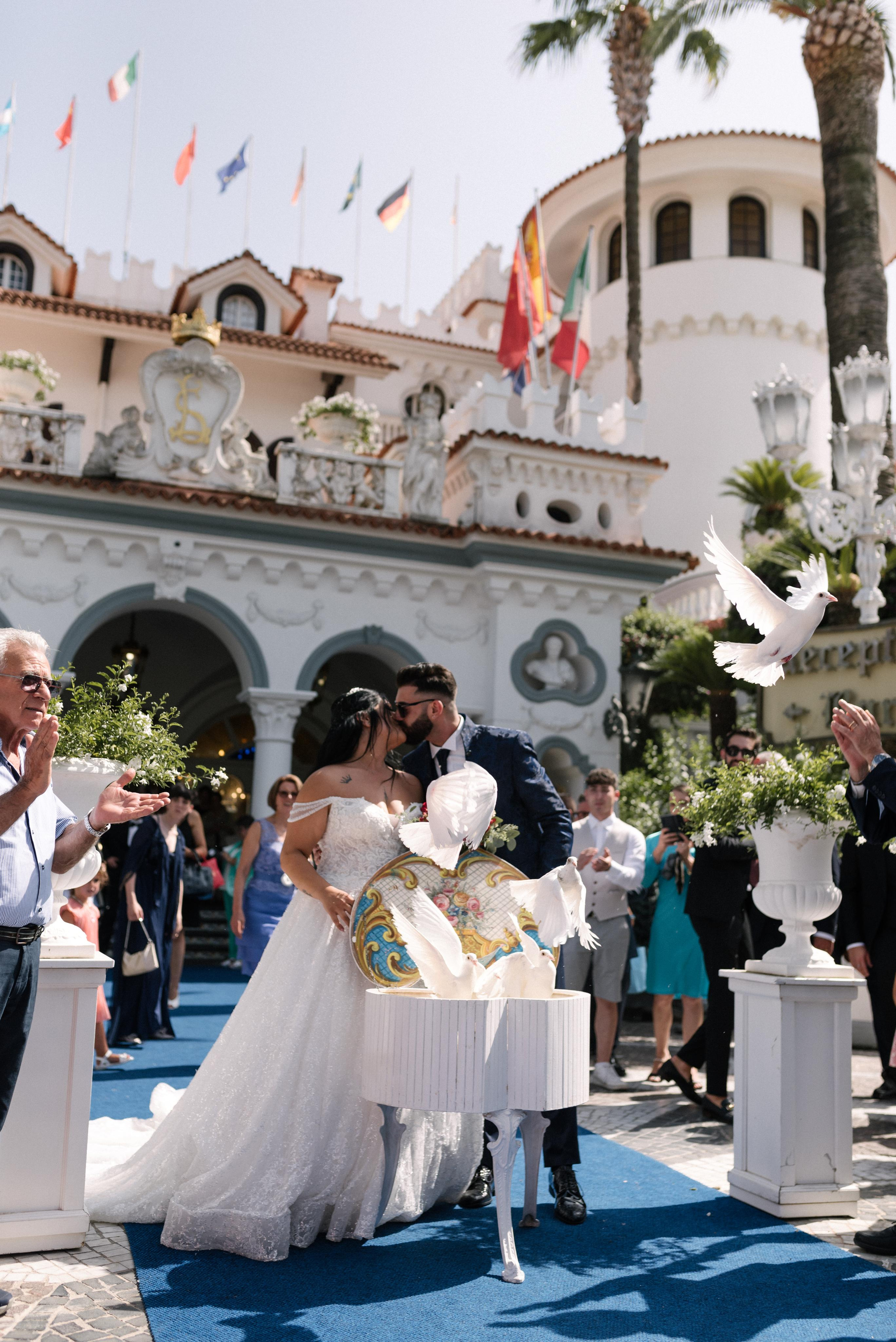 INCORONATA E GIOVANNI. Ciao, benvenuta! Sono Anastasia la vostra fotografa per il matrimonio