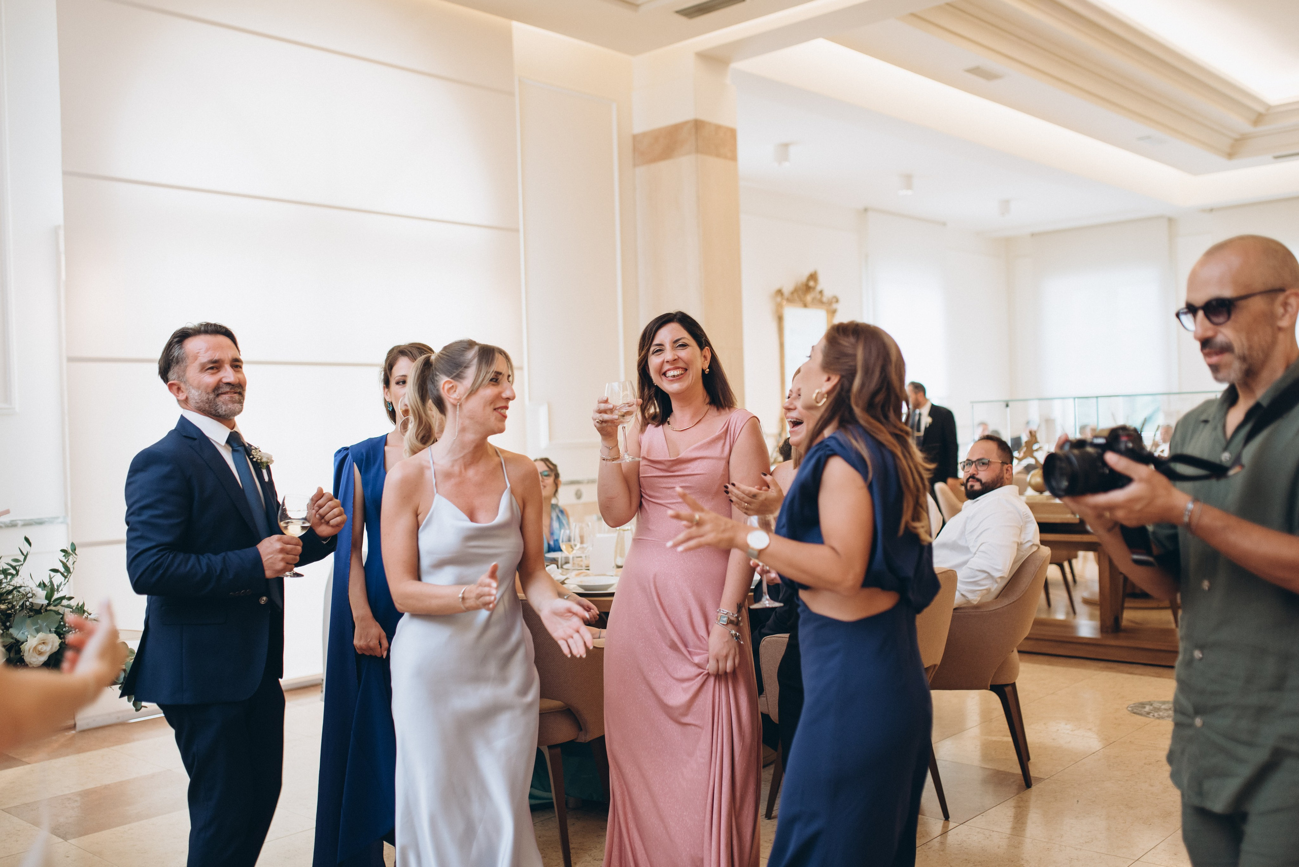 ANNA E LEONARDO. Ciao, benvenuta! Sono Anastasia la vostra fotografa per il matrimonio