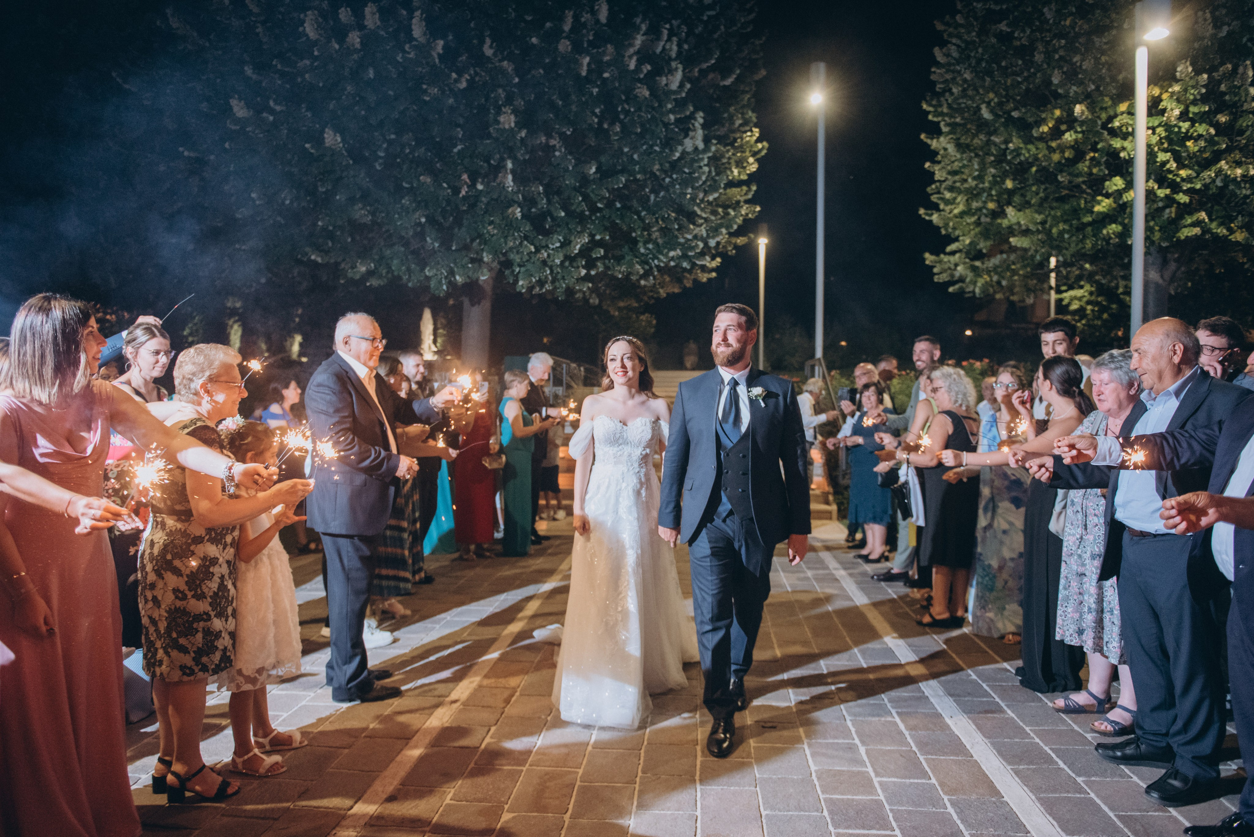 ANNA E LEONARDO. Ciao, benvenuta! Sono Anastasia la vostra fotografa per il matrimonio