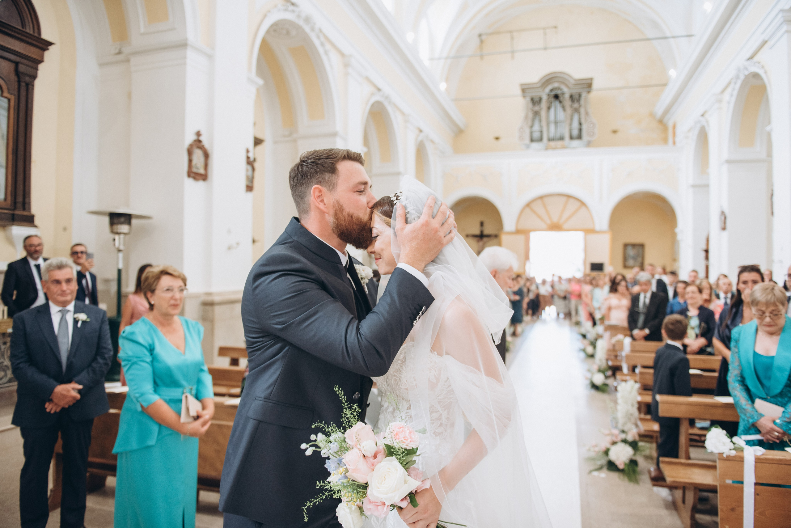 ANNA E LEONARDO. Ciao, benvenuta! Sono Anastasia la vostra fotografa per il matrimonio