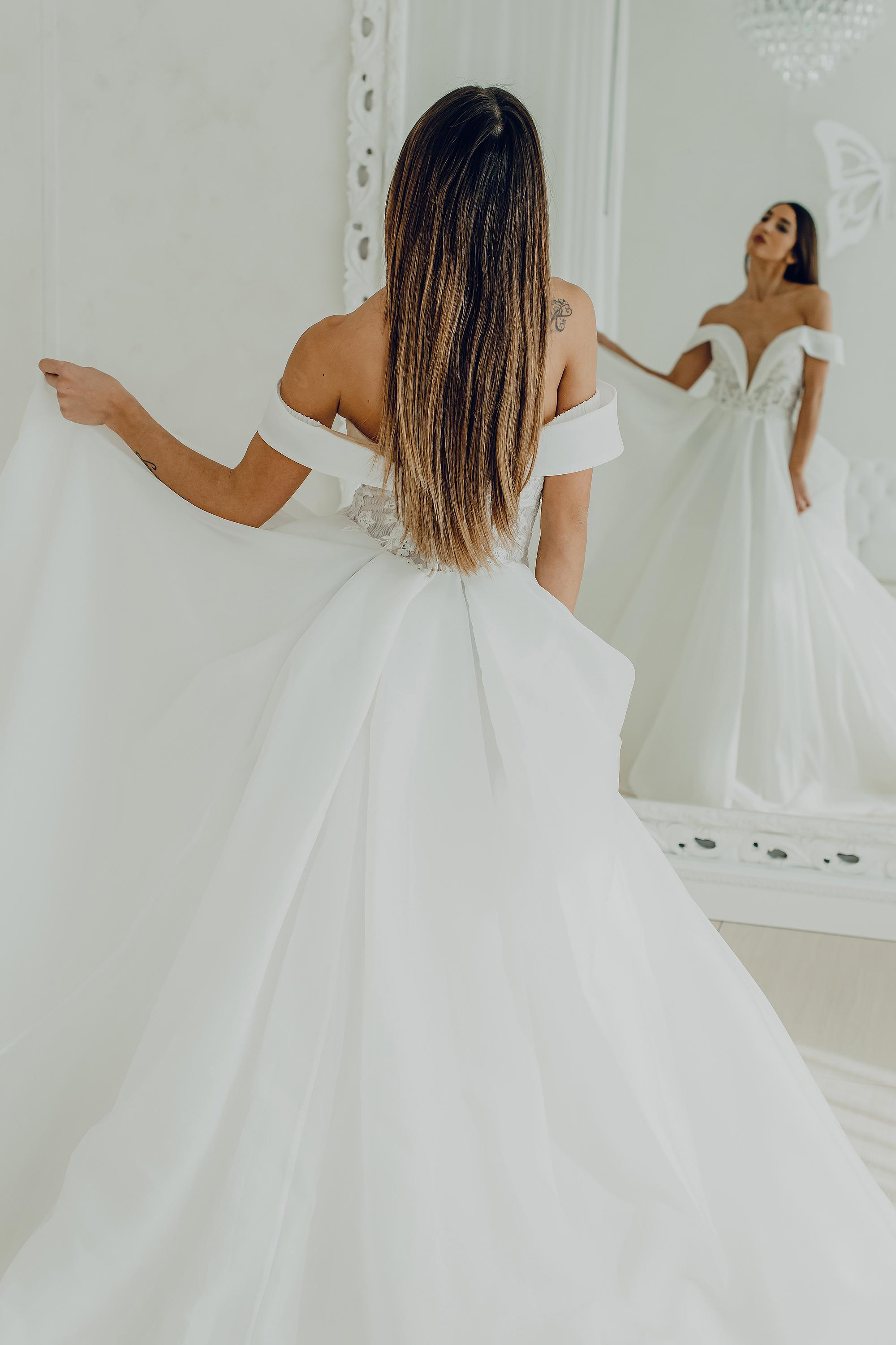 Brides ALISA KING. Ciao, benvenuta! Sono Anastasia la vostra fotografa per il matrimonio