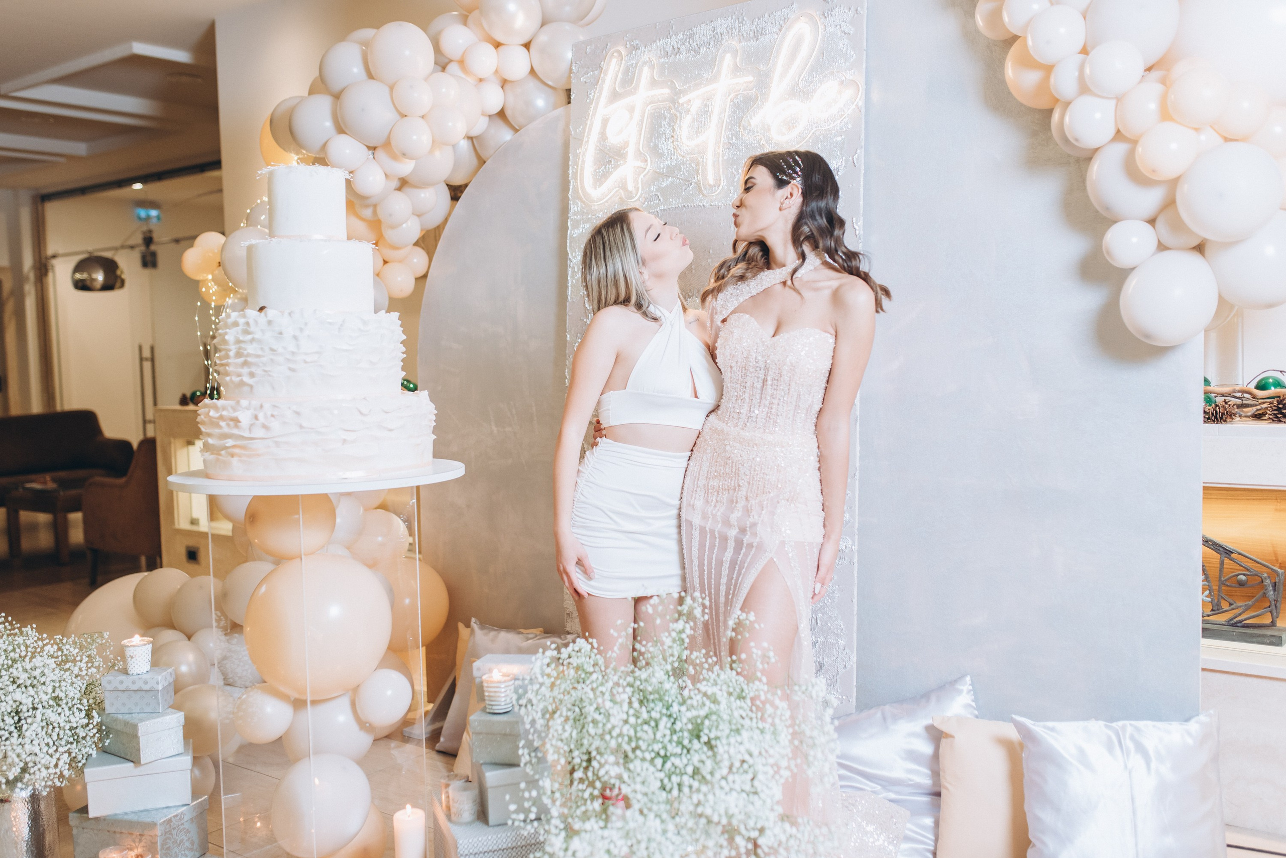 COMPLEANNO DI ROBERTA. Ciao, benvenuta! Sono Anastasia la vostra fotografa per il matrimonio