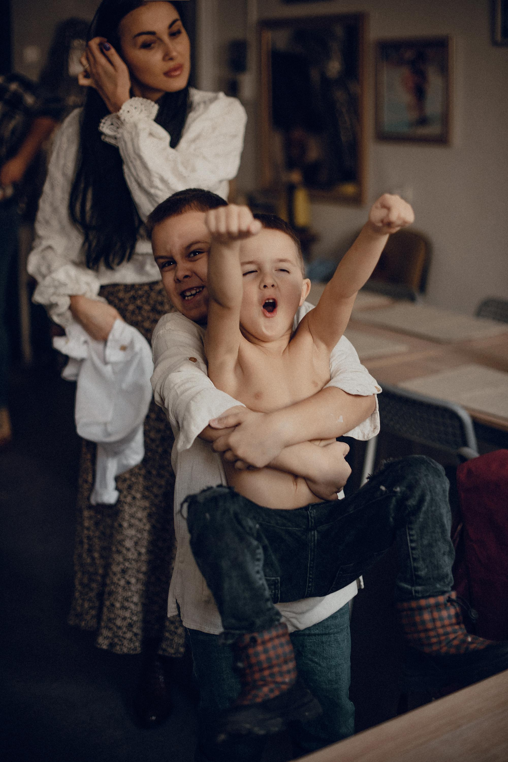 Foto di famiglia. Ciao, benvenuta! Sono Anastasia la vostra fotografa per il matrimonio