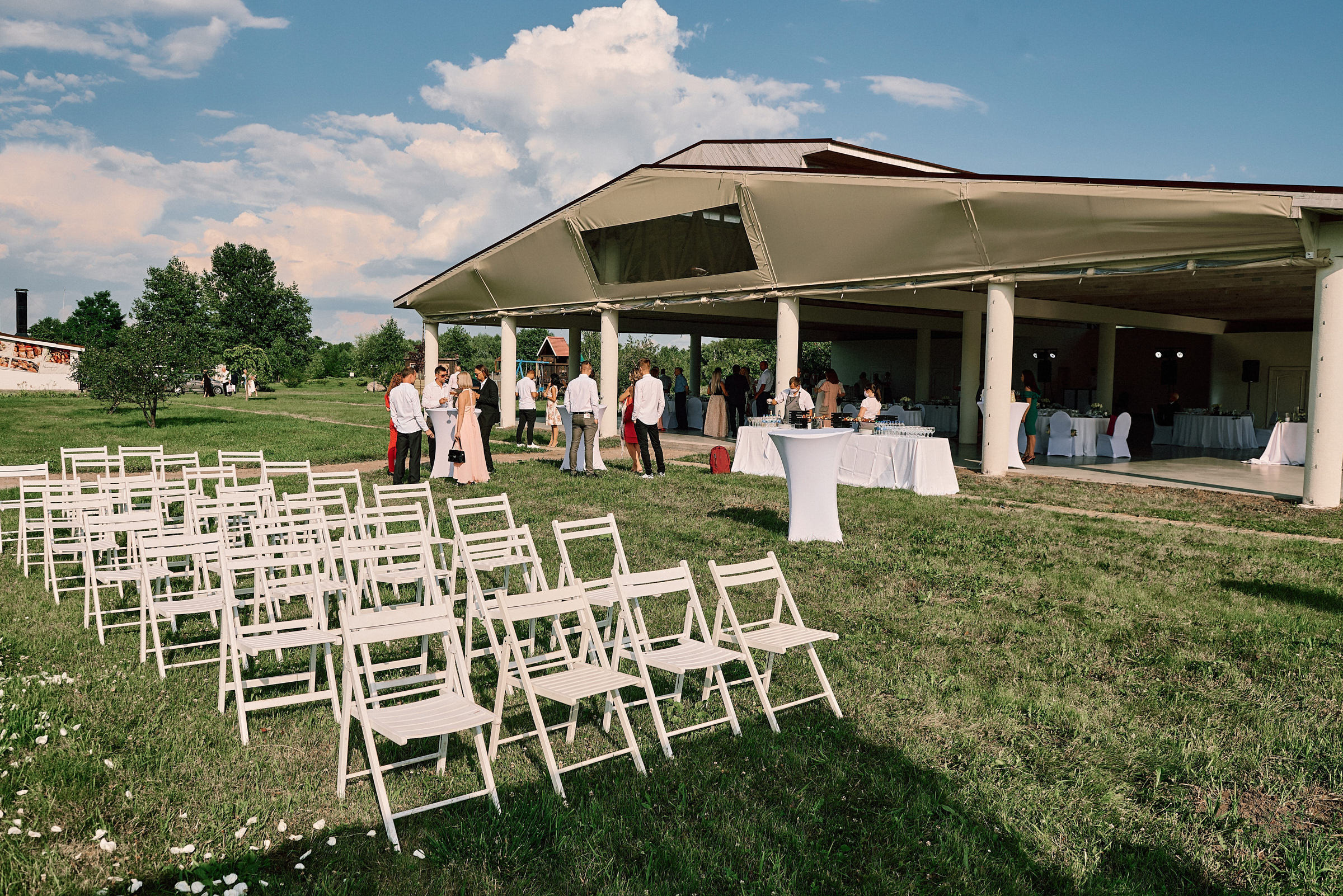 Свадебная съемка летом в Киеве на природе, фотограф Владимир Тачанский. Фотограф на весілля Київ, Хмельницький, Львів. Тачанський Володимир
