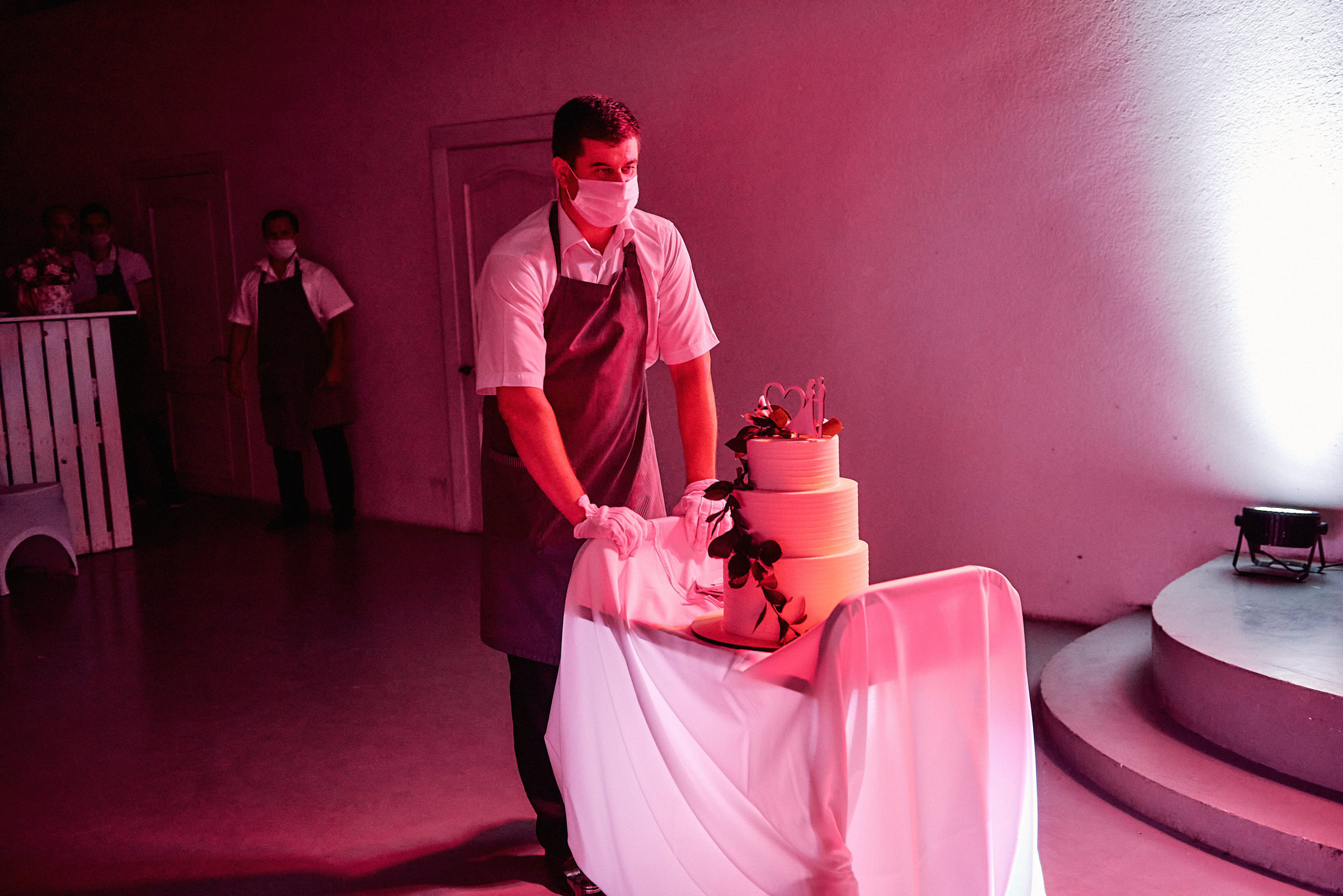 Свадебная съемка летом в Киеве на природе, фотограф Владимир Тачанский. Фотограф на весілля Київ, Хмельницький, Львів. Тачанський Володимир