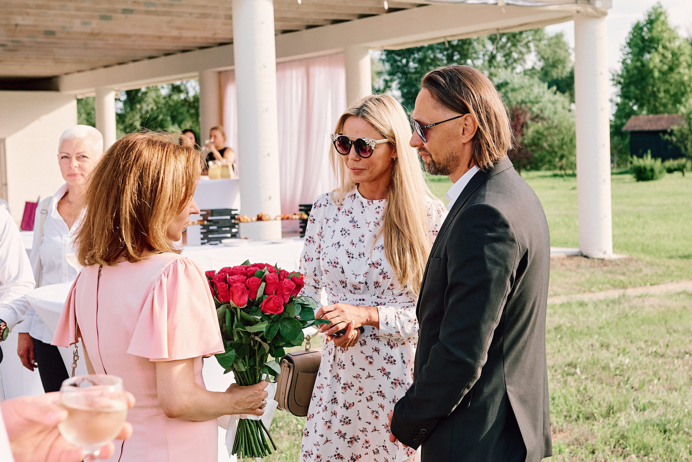 Свадебная съемка летом в Киеве на природе, фотограф Владимир Тачанский. Фотограф на весілля Київ, Хмельницький, Львів. Тачанський Володимир