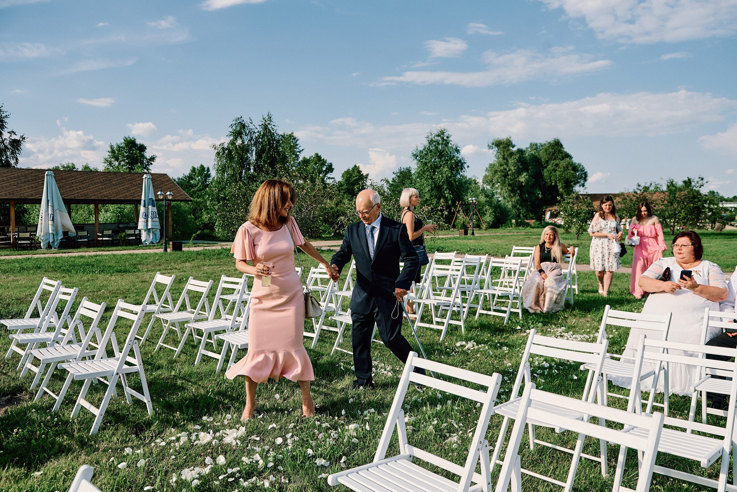 Свадебная съемка летом в Киеве на природе, фотограф Владимир Тачанский. Фотограф на весілля Київ, Хмельницький, Львів. Тачанський Володимир