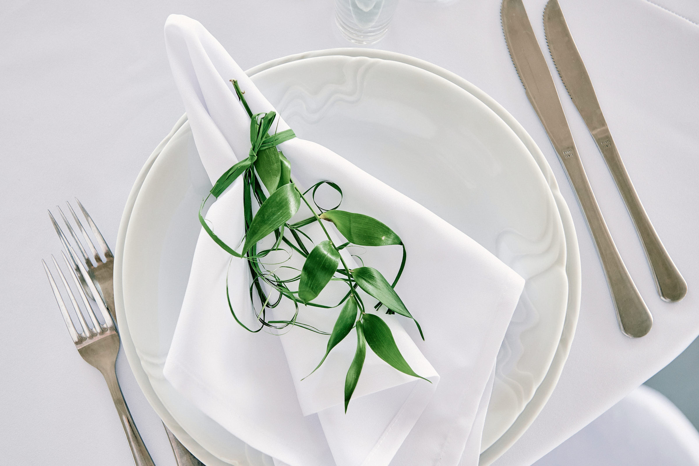 Свадебная съемка летом в Киеве на природе, фотограф Владимир Тачанский. Фотограф на весілля Київ, Хмельницький, Львів. Тачанський Володимир