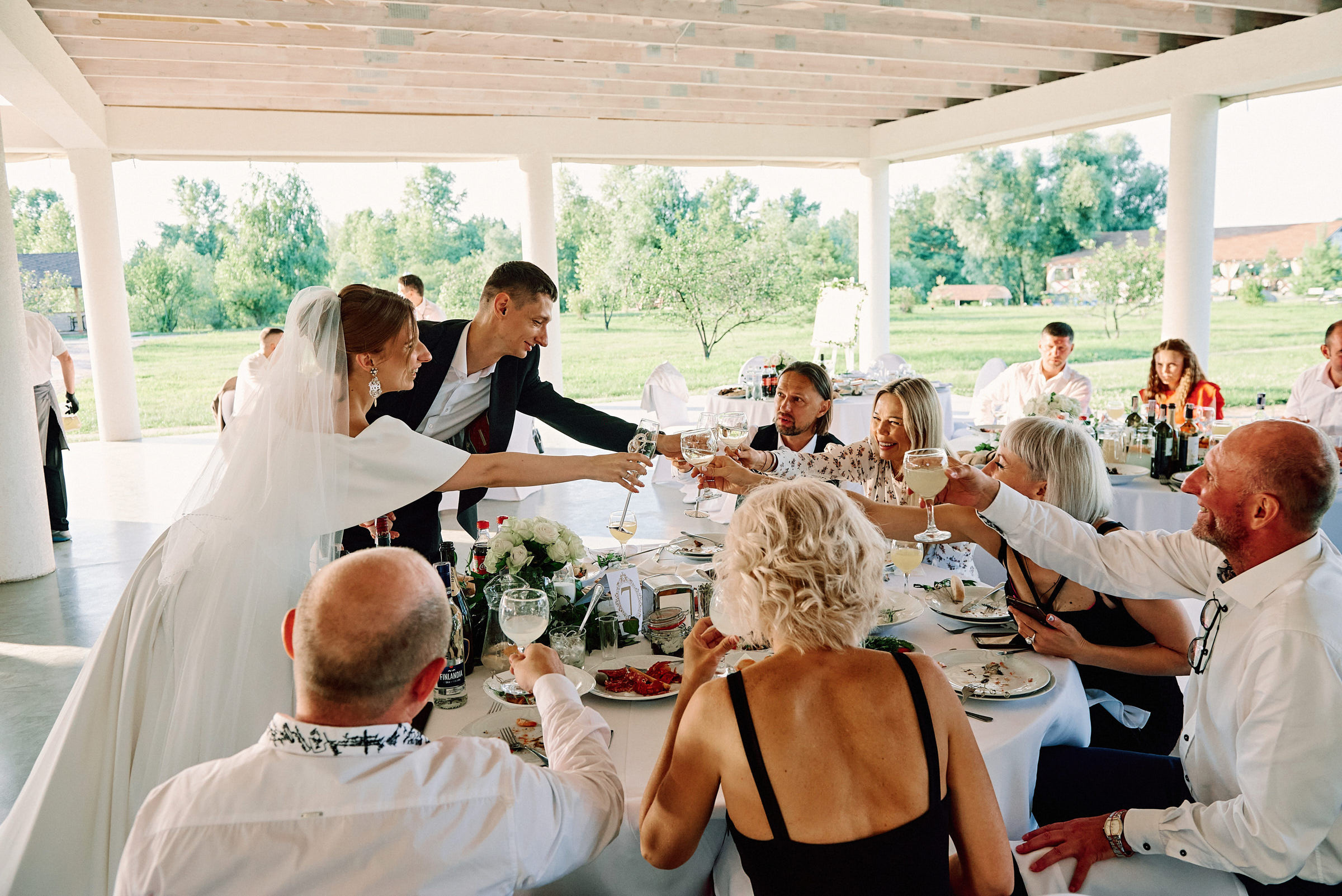Свадебная съемка летом в Киеве на природе, фотограф Владимир Тачанский. Фотограф на весілля Київ, Хмельницький, Львів. Тачанський Володимир