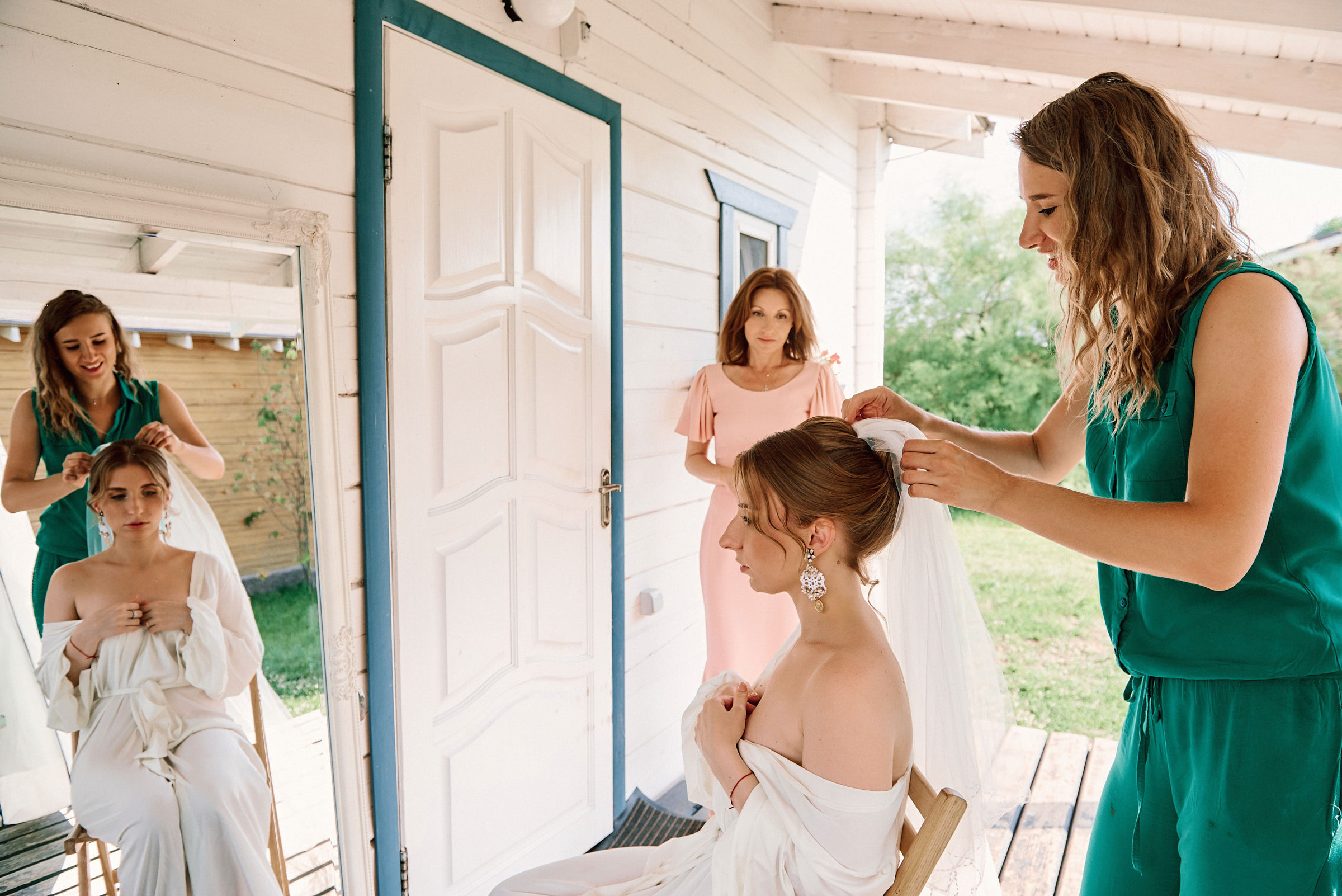 Свадебная съемка летом в Киеве на природе, фотограф Владимир Тачанский. Фотограф на весілля Київ, Хмельницький, Львів. Тачанський Володимир