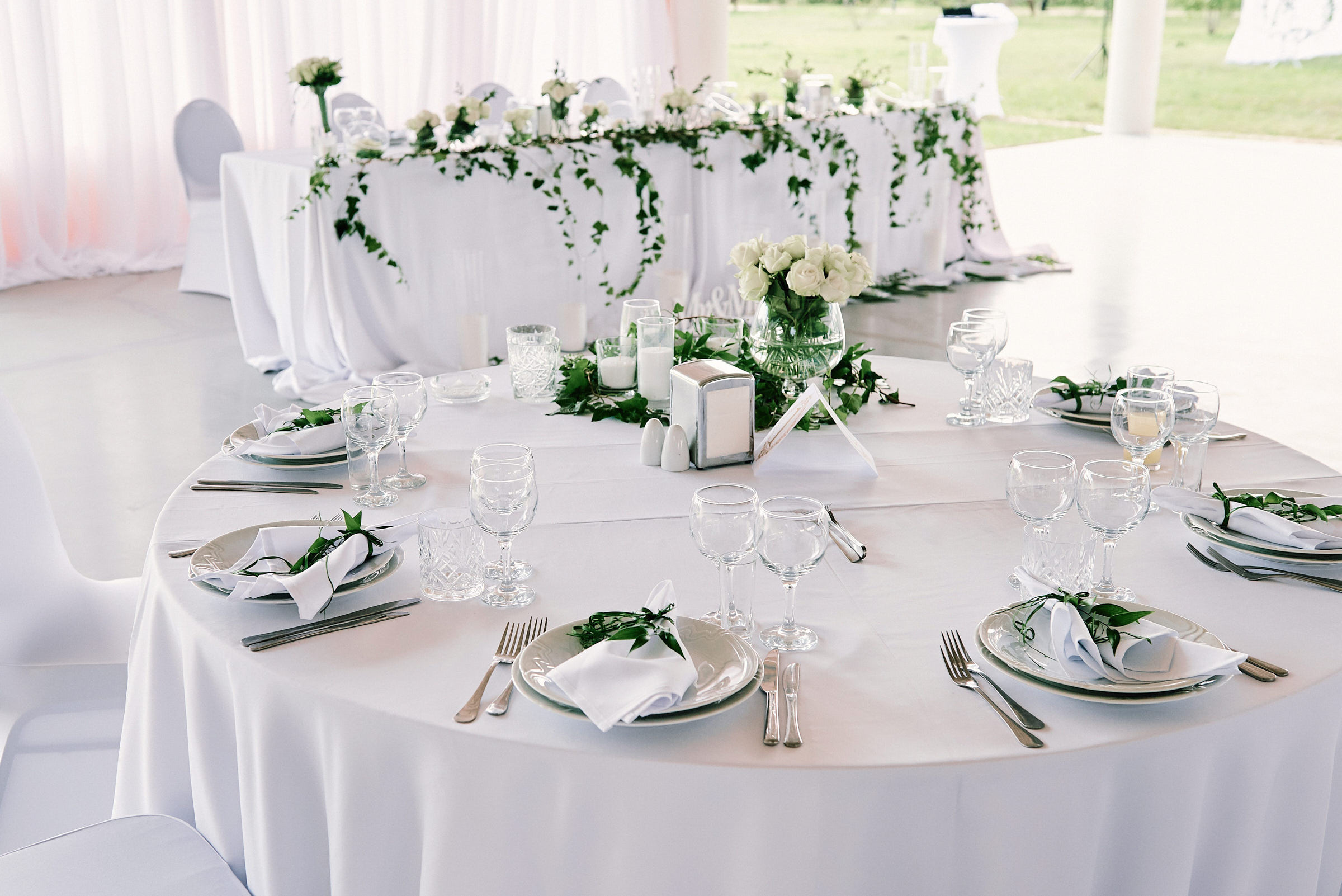 Свадебная съемка летом в Киеве на природе, фотограф Владимир Тачанский. Фотограф на весілля Київ, Хмельницький, Львів. Тачанський Володимир