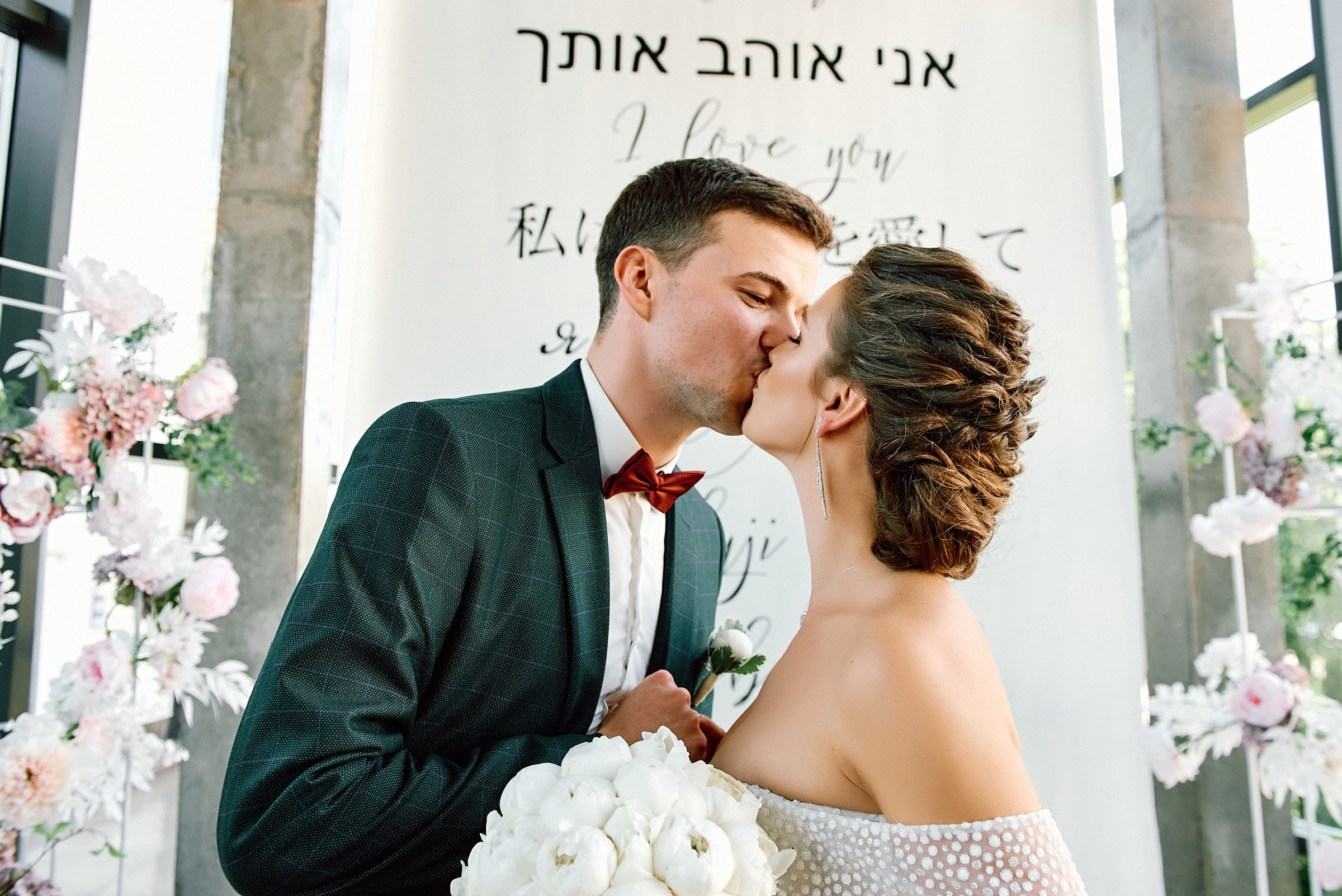 Свадебная съемка в Киеве на Мануфактуре, фотограф Владимир Тачанский. Фотограф на весілля Київ, Хмельницький, Львів. Тачанський Володимир