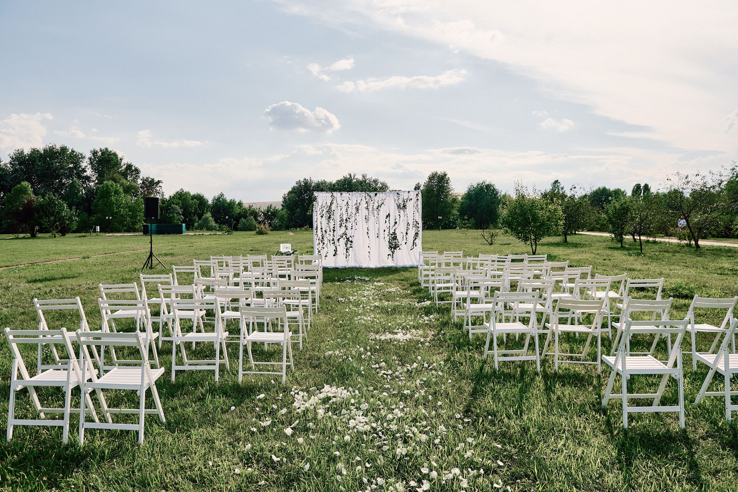 Свадебная съемка летом в Киеве на природе, фотограф Владимир Тачанский. Фотограф на весілля Київ, Хмельницький, Львів. Тачанський Володимир
