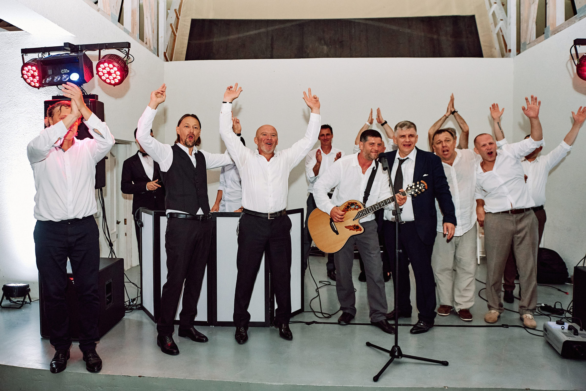 Свадебная съемка летом в Киеве на природе, фотограф Владимир Тачанский. Фотограф на весілля Київ, Хмельницький, Львів. Тачанський Володимир