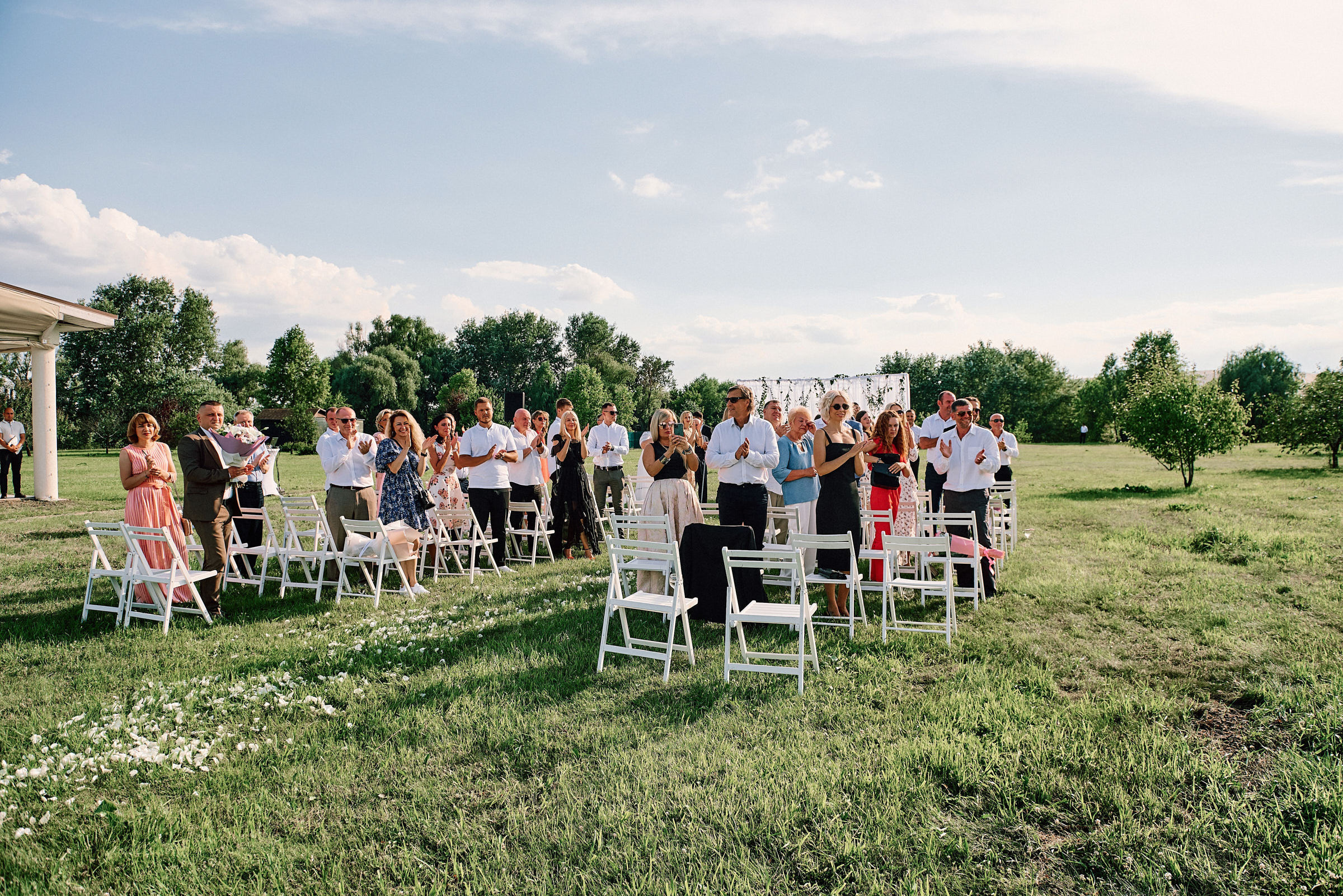 Свадебная съемка летом в Киеве на природе, фотограф Владимир Тачанский. Фотограф на весілля Київ, Хмельницький, Львів. Тачанський Володимир