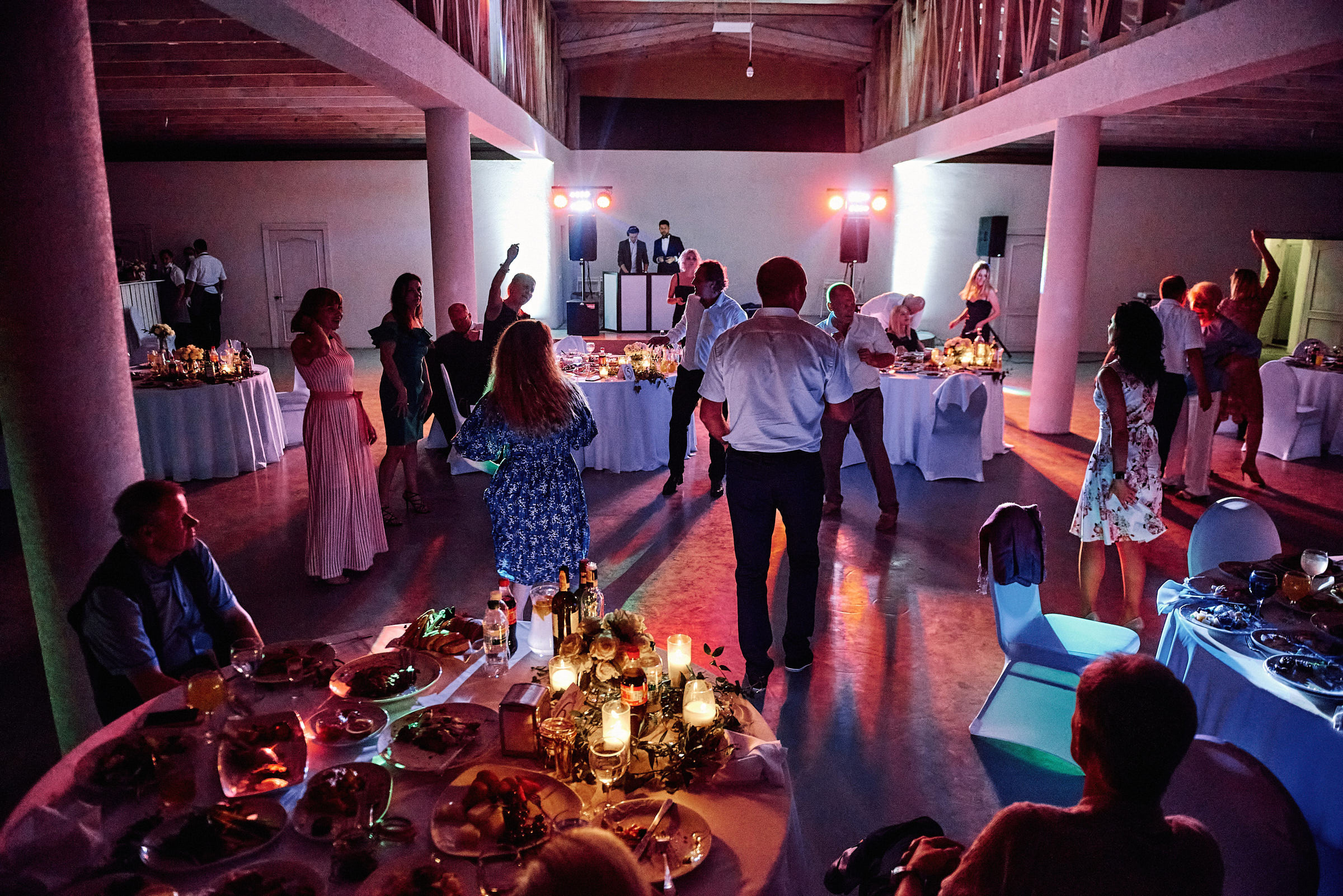 Свадебная съемка летом в Киеве на природе, фотограф Владимир Тачанский. Фотограф на весілля Київ, Хмельницький, Львів. Тачанський Володимир