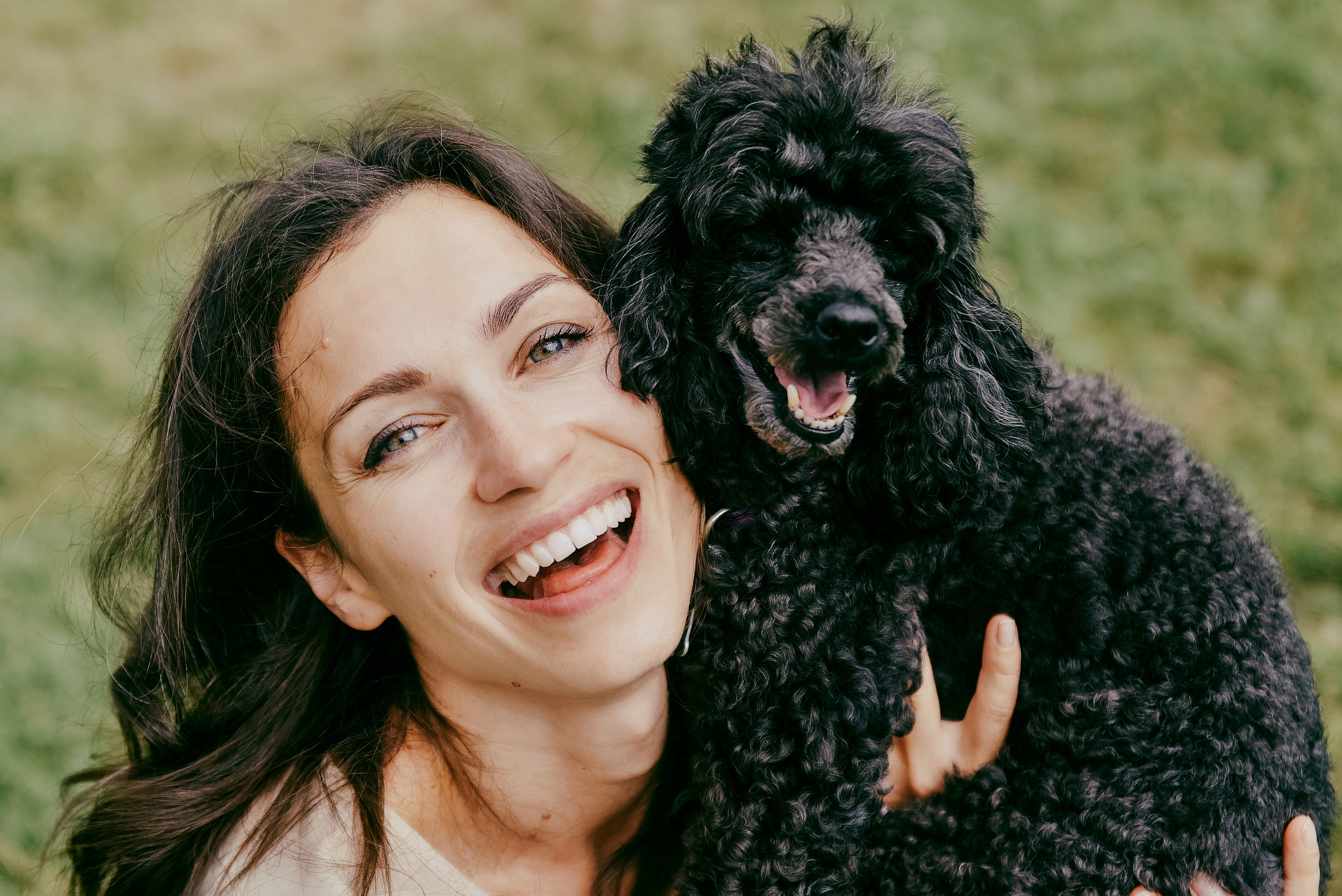 Iulia and Jerry. Photographer Katia Velich Toronto Oakville GTA